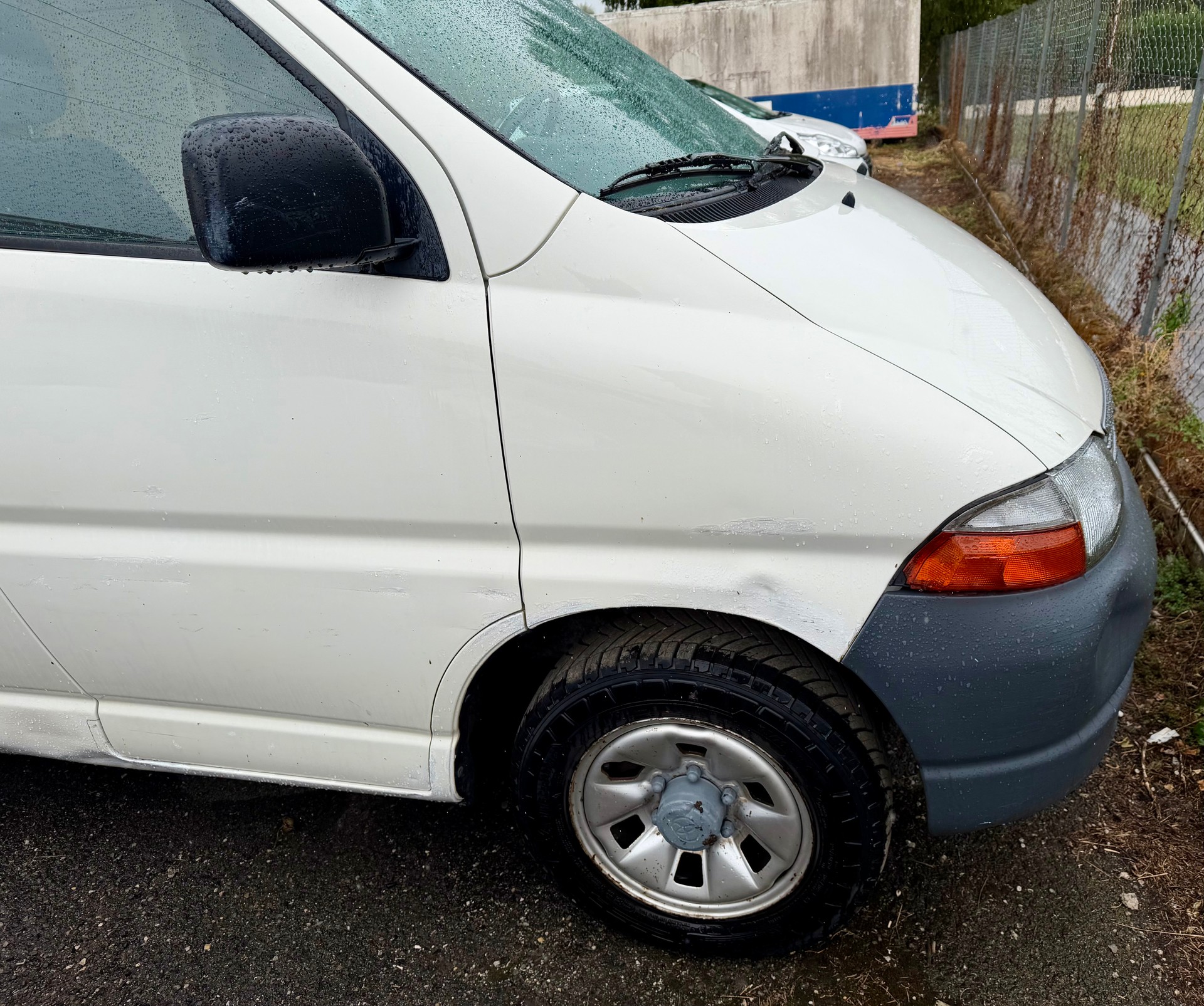 TOYOTA HI-ACE-image-3