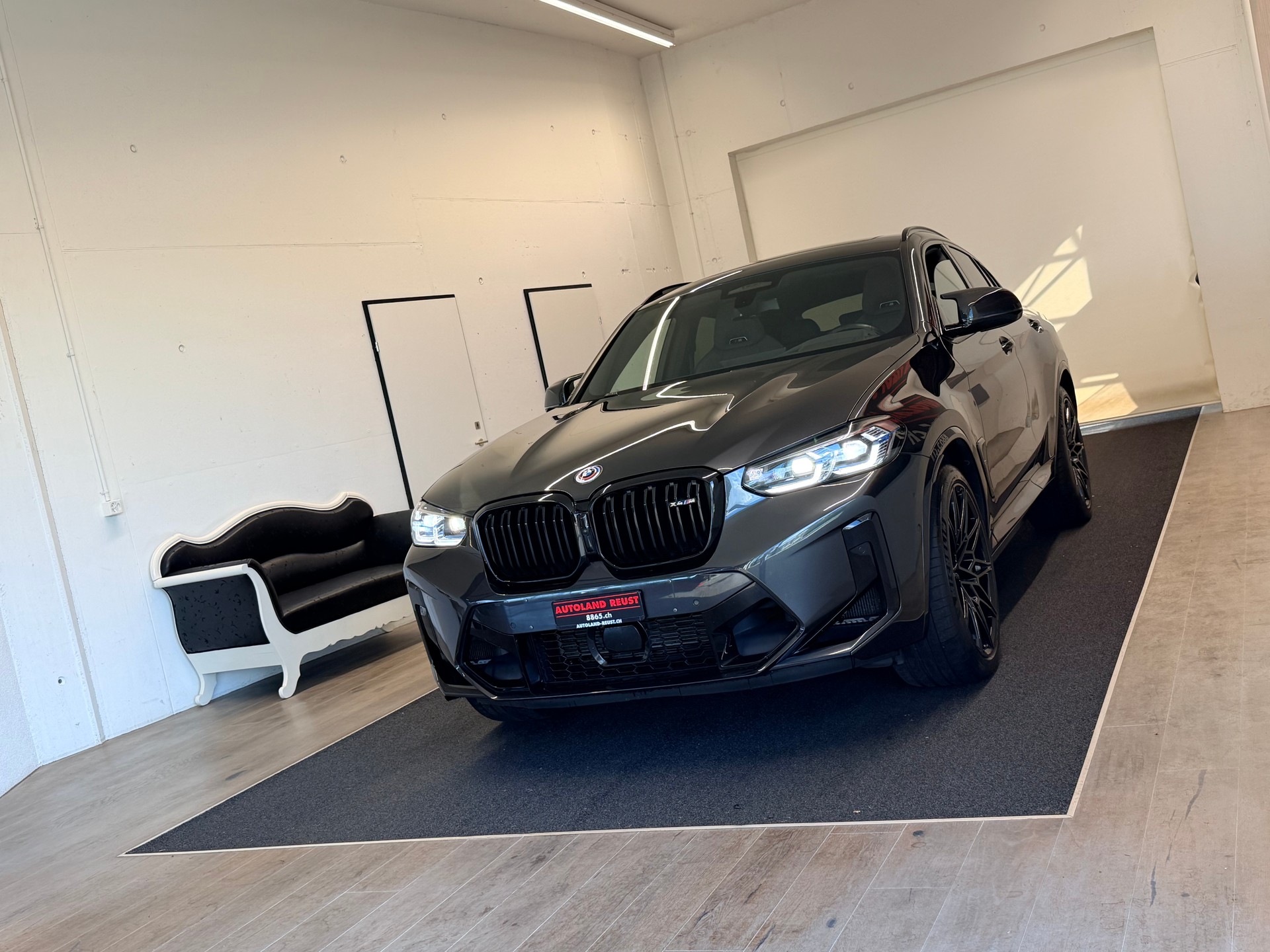 BMW X4M xDrive M Competition Steptronic-image-2