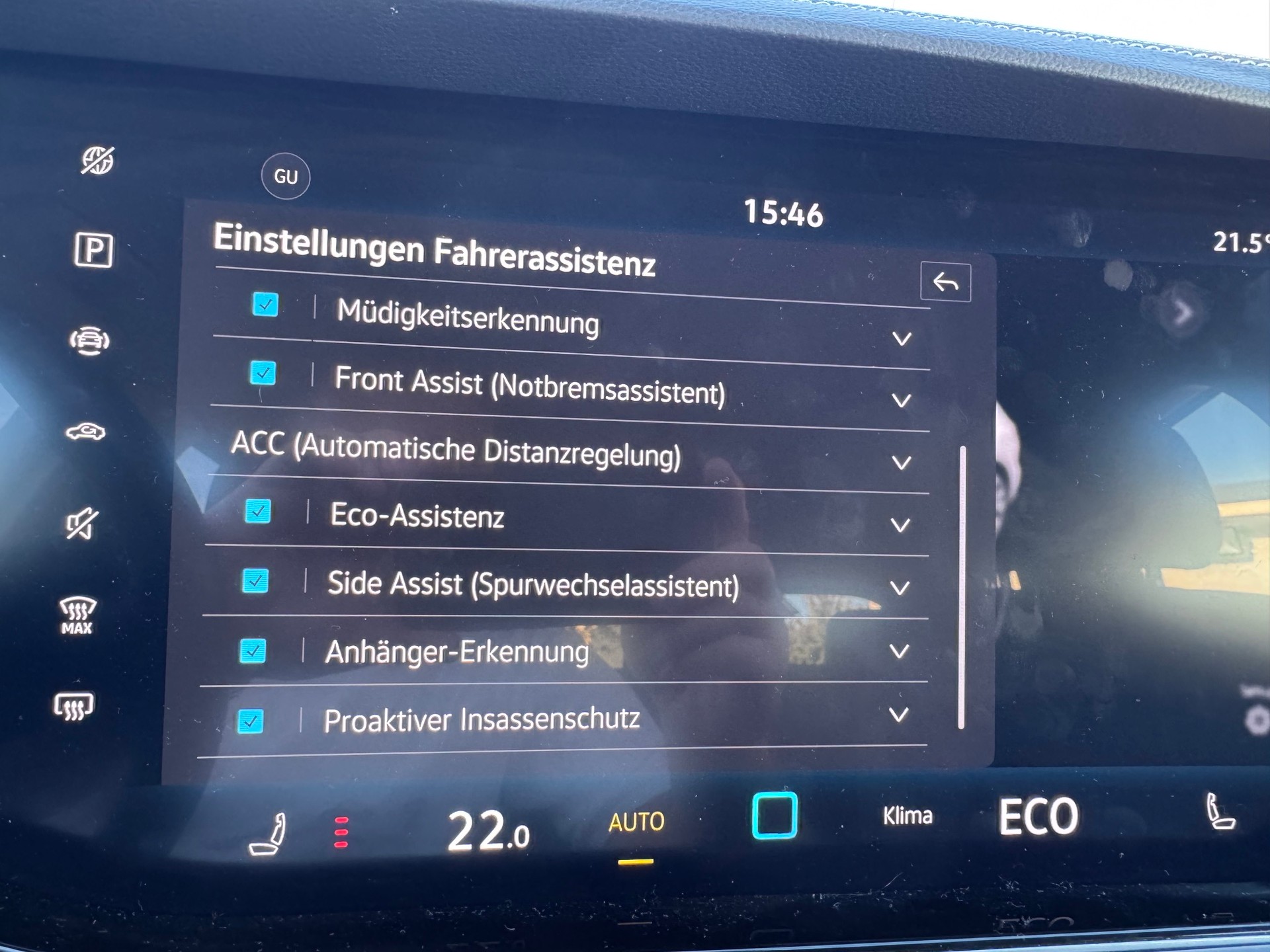 VW Touareg 3.0 TDI Elegance Tiptronic-image-13