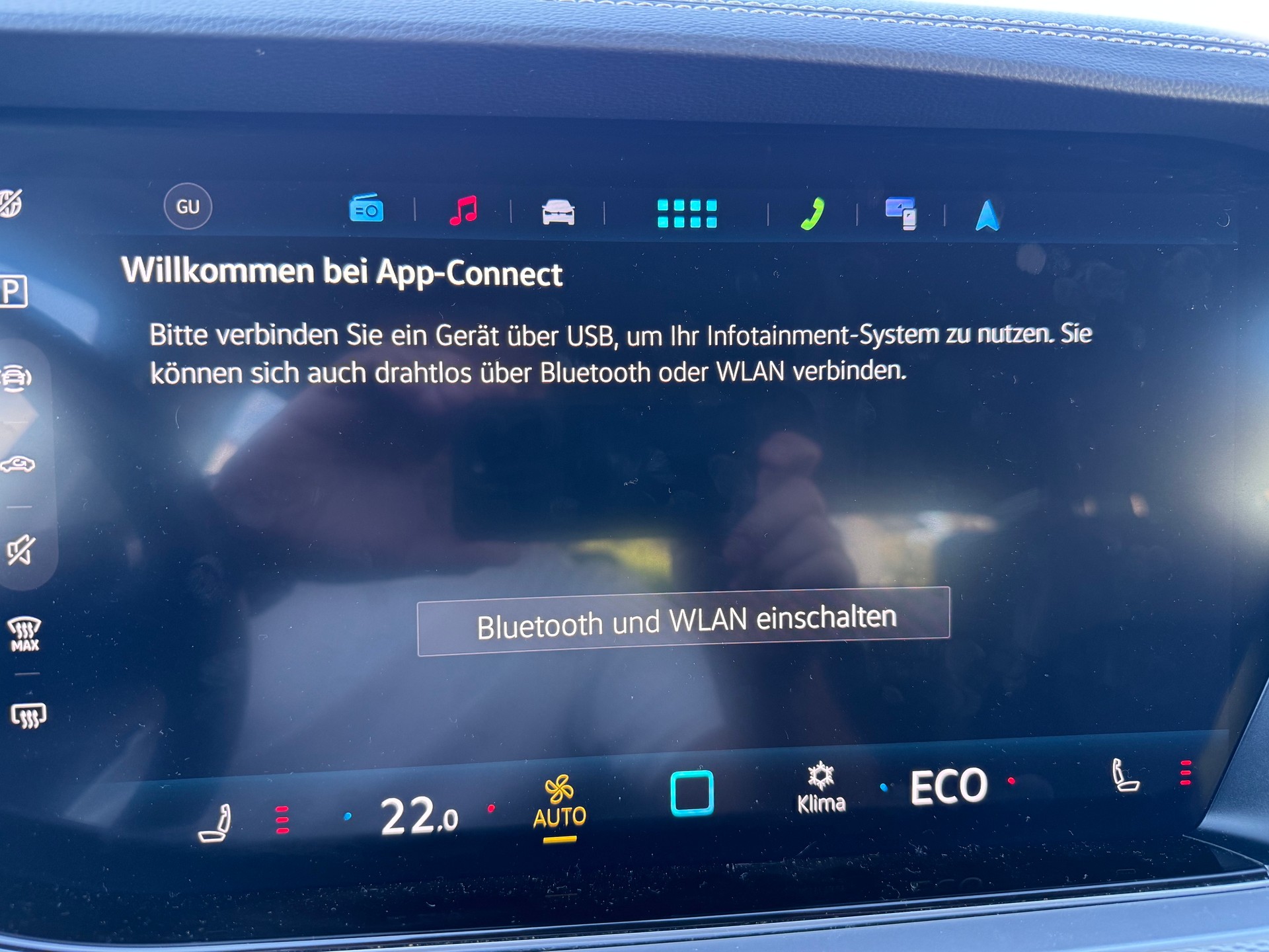 VW Touareg 3.0 TDI Elegance Tiptronic-image-14