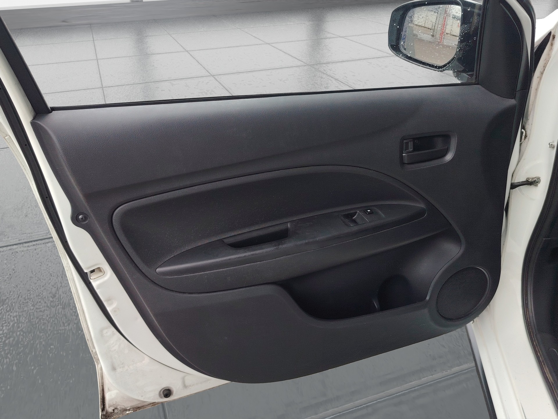 MITSUBISHI Space Star 1.0 Inform-image-11