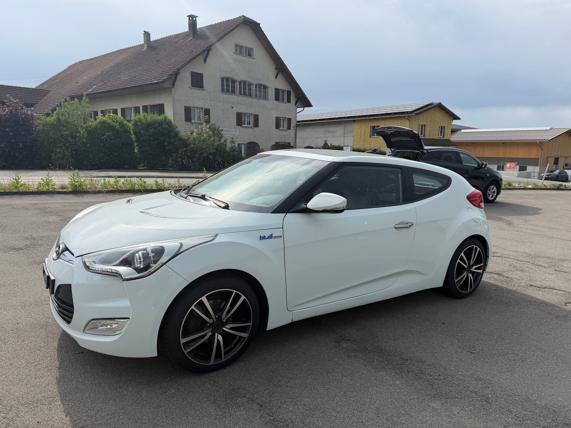 HYUNDAI Veloster 1.6 GDI-image-2