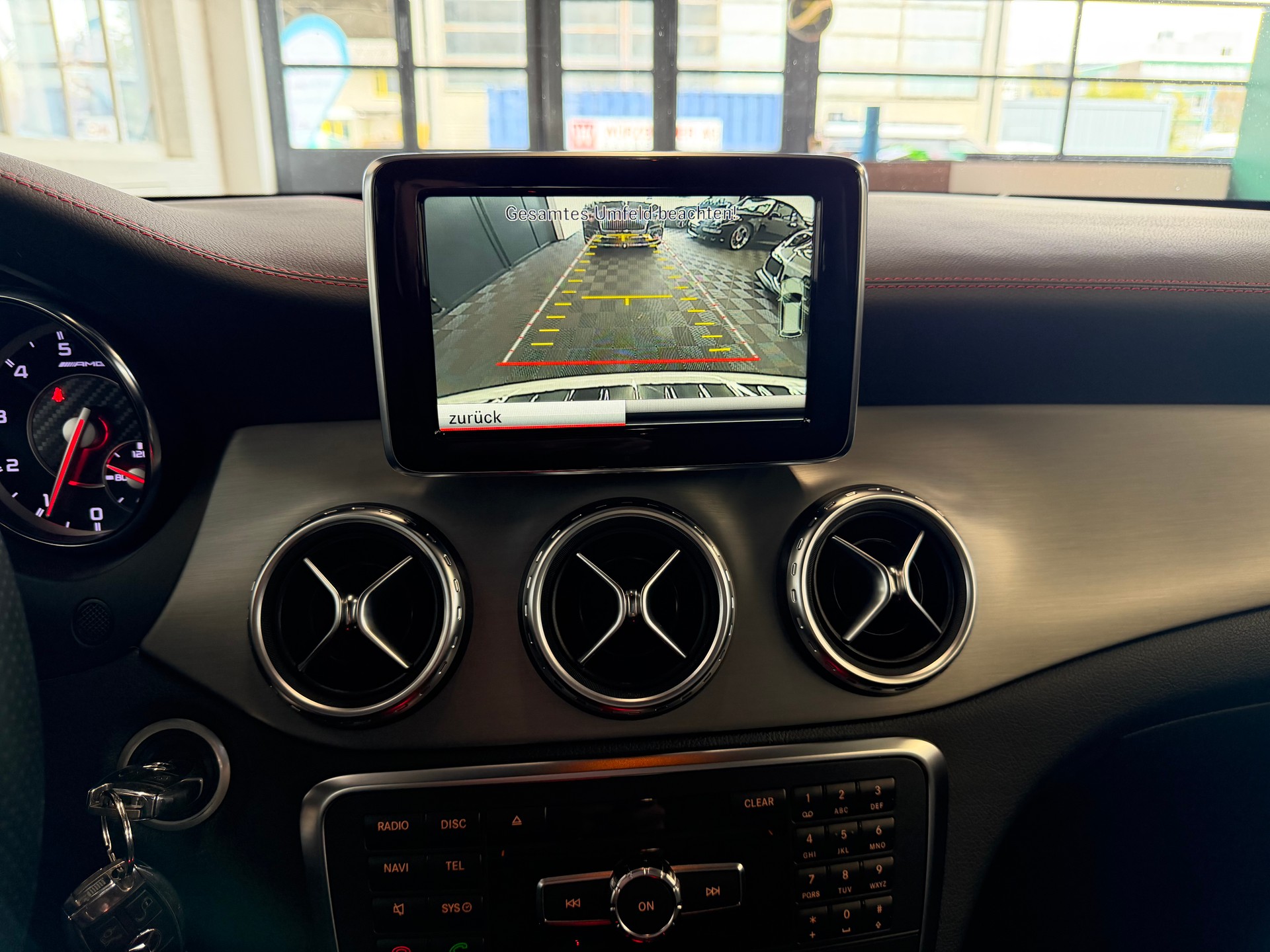 MERCEDES-BENZ GLA 45 AMG 4Matic 7G-DCT-image-13