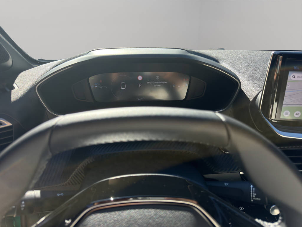 PEUGEOT 208 1.2 Hybrid ENVY-image-11