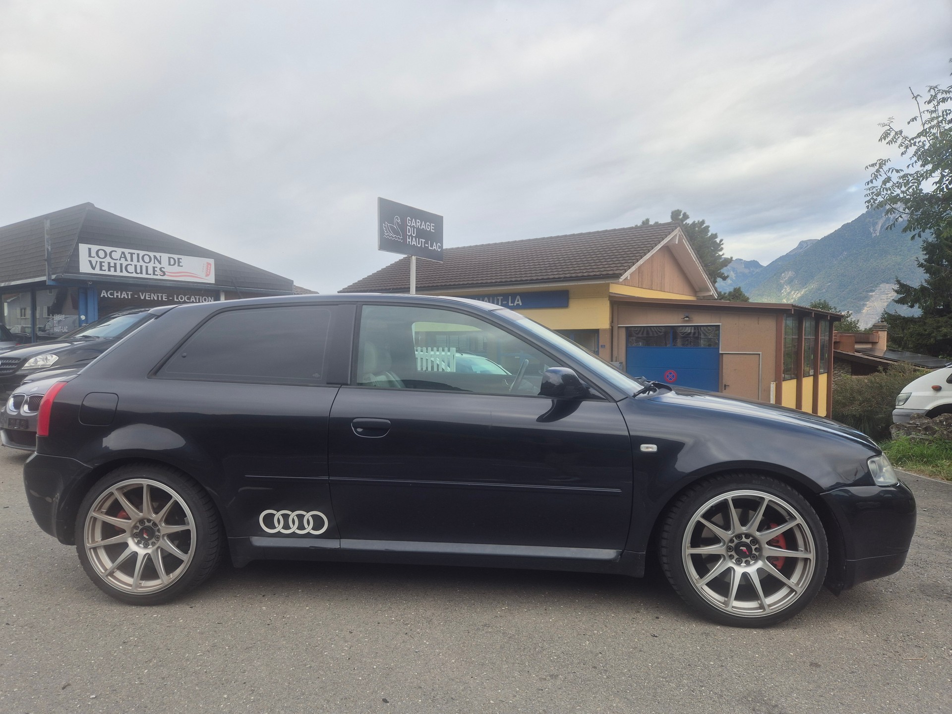 AUDI S3 quattro-image-6