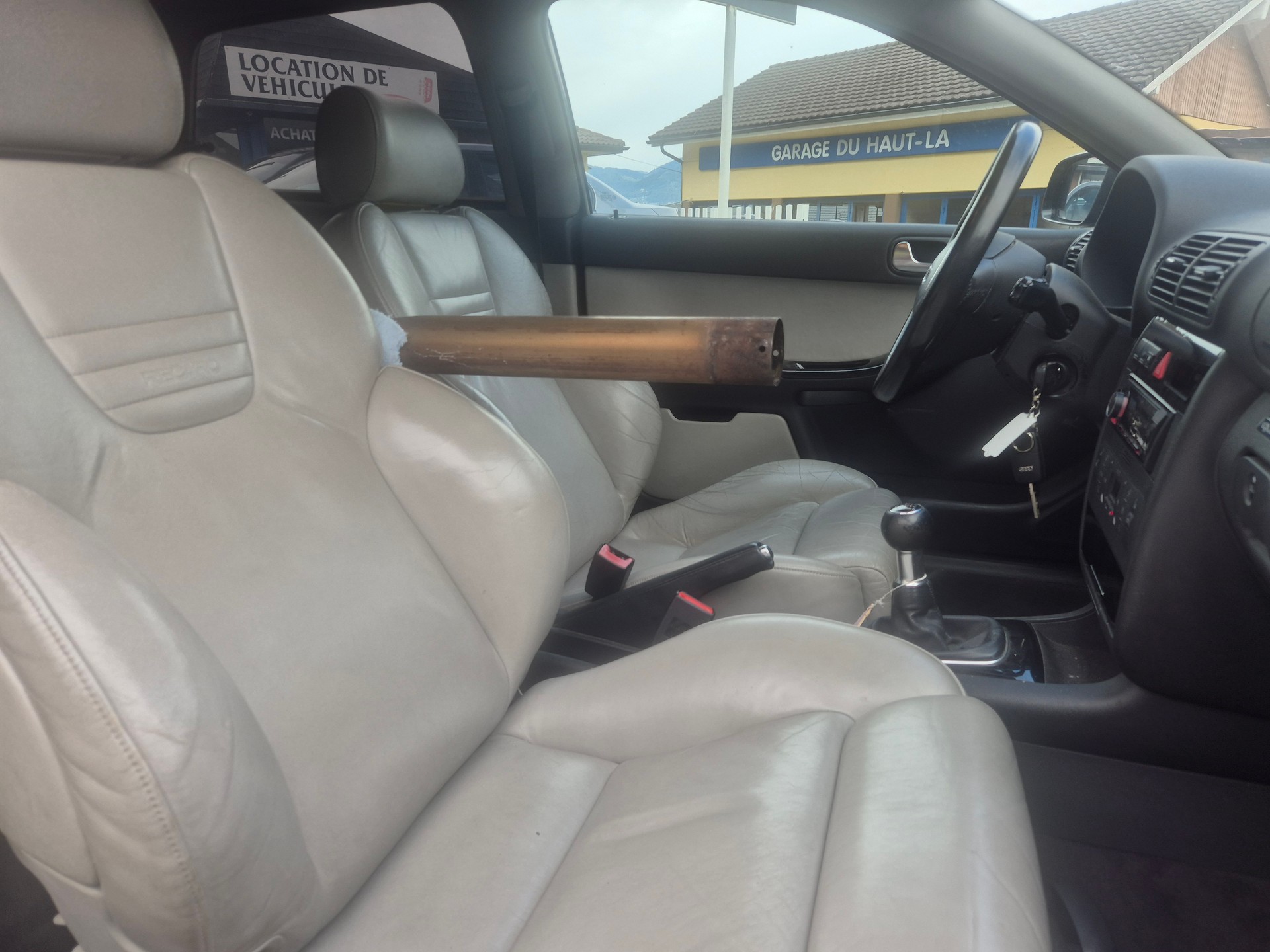 AUDI S3 quattro-image-8