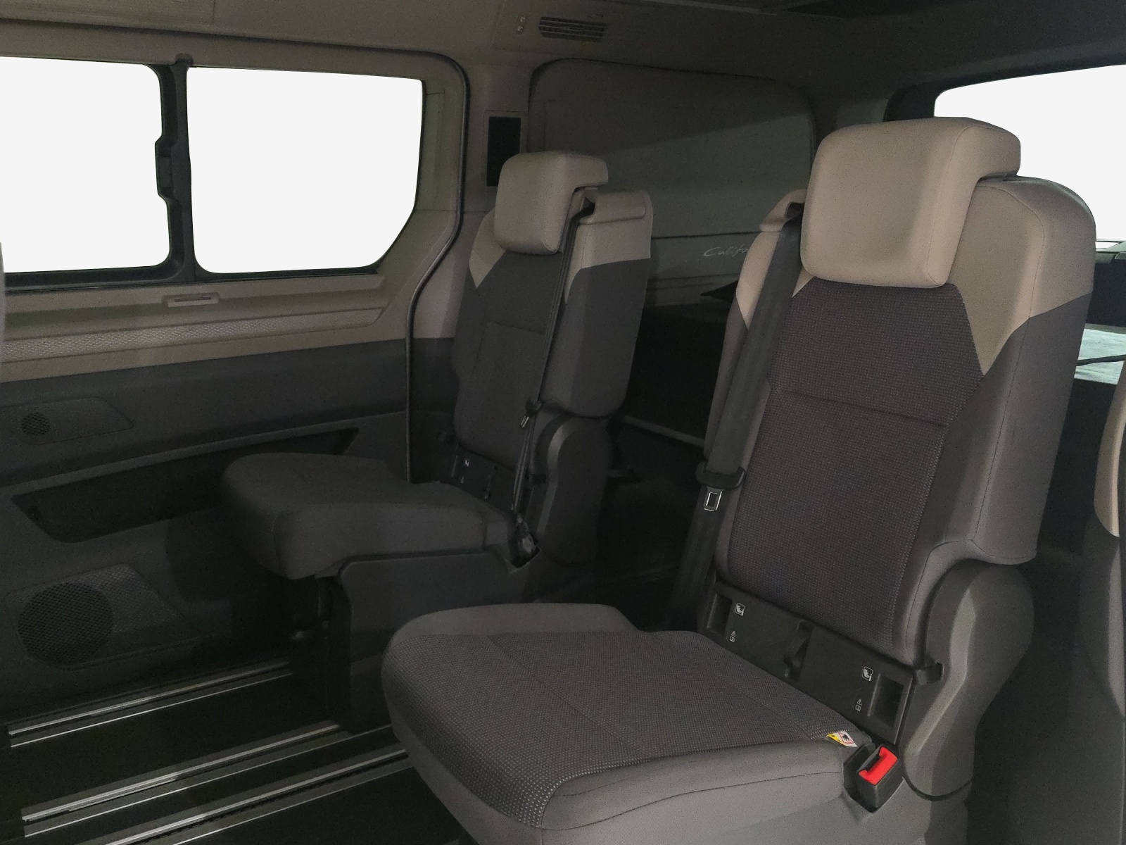 VW California eHybrid Beach Tour Liberty 4Motion-image-11