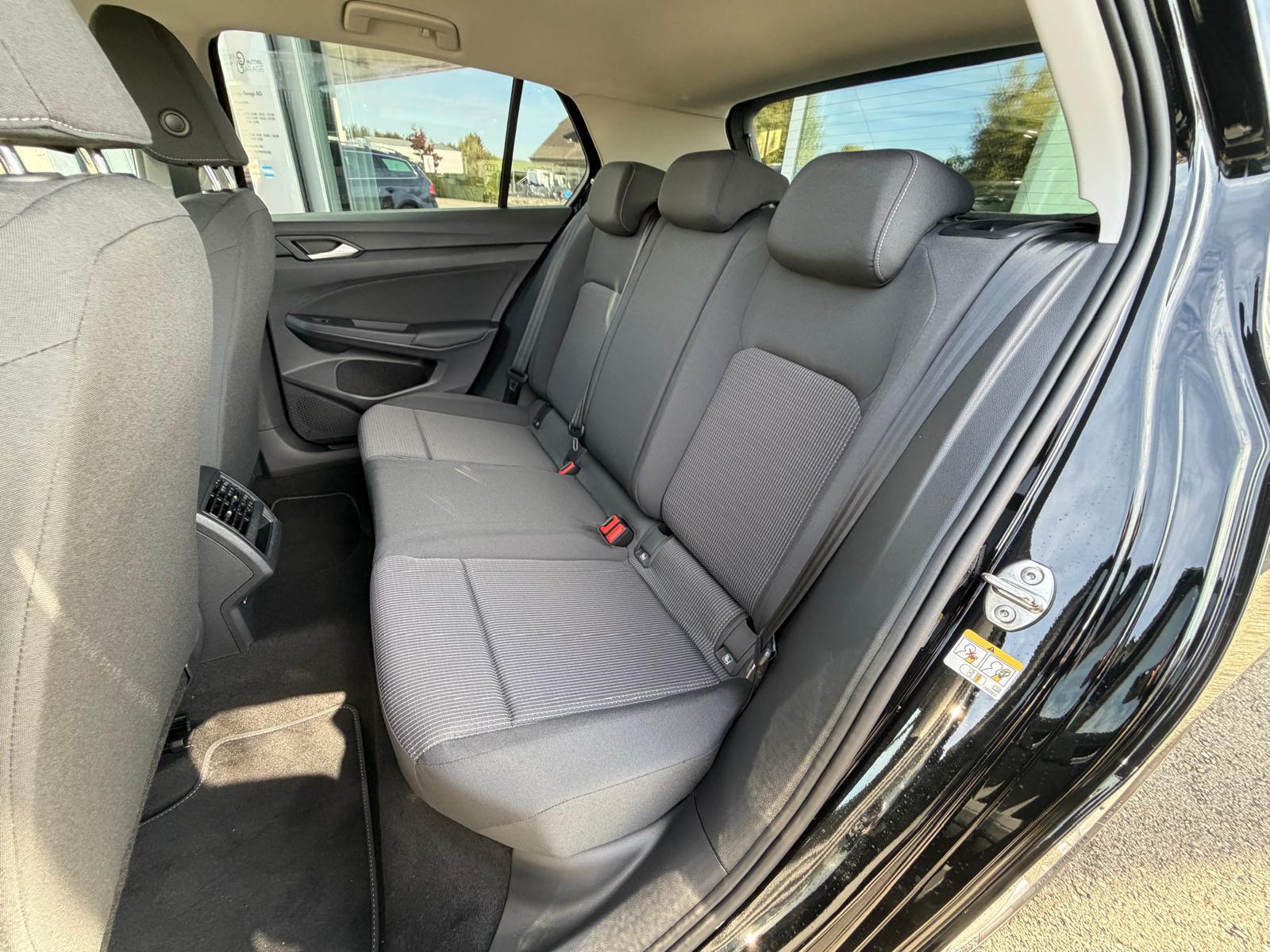 VW Golf 1.5 e TSI mHEV Value DSG-image-22