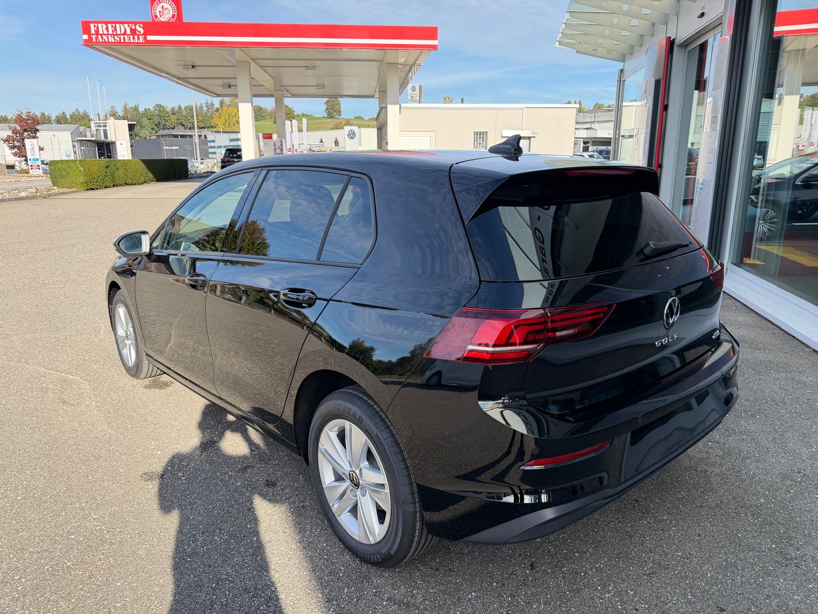 VW Golf 1.5 e TSI mHEV Value DSG-image-2