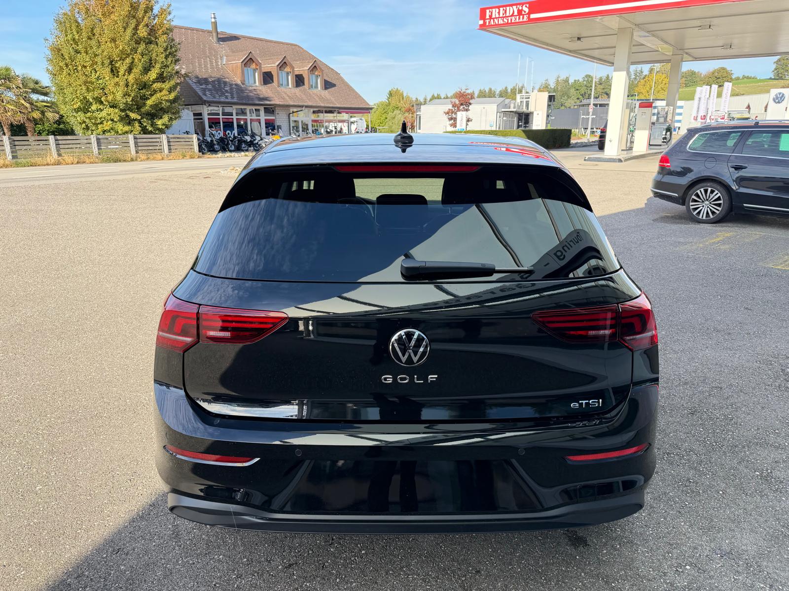 VW Golf 1.5 e TSI mHEV Value DSG-image-3