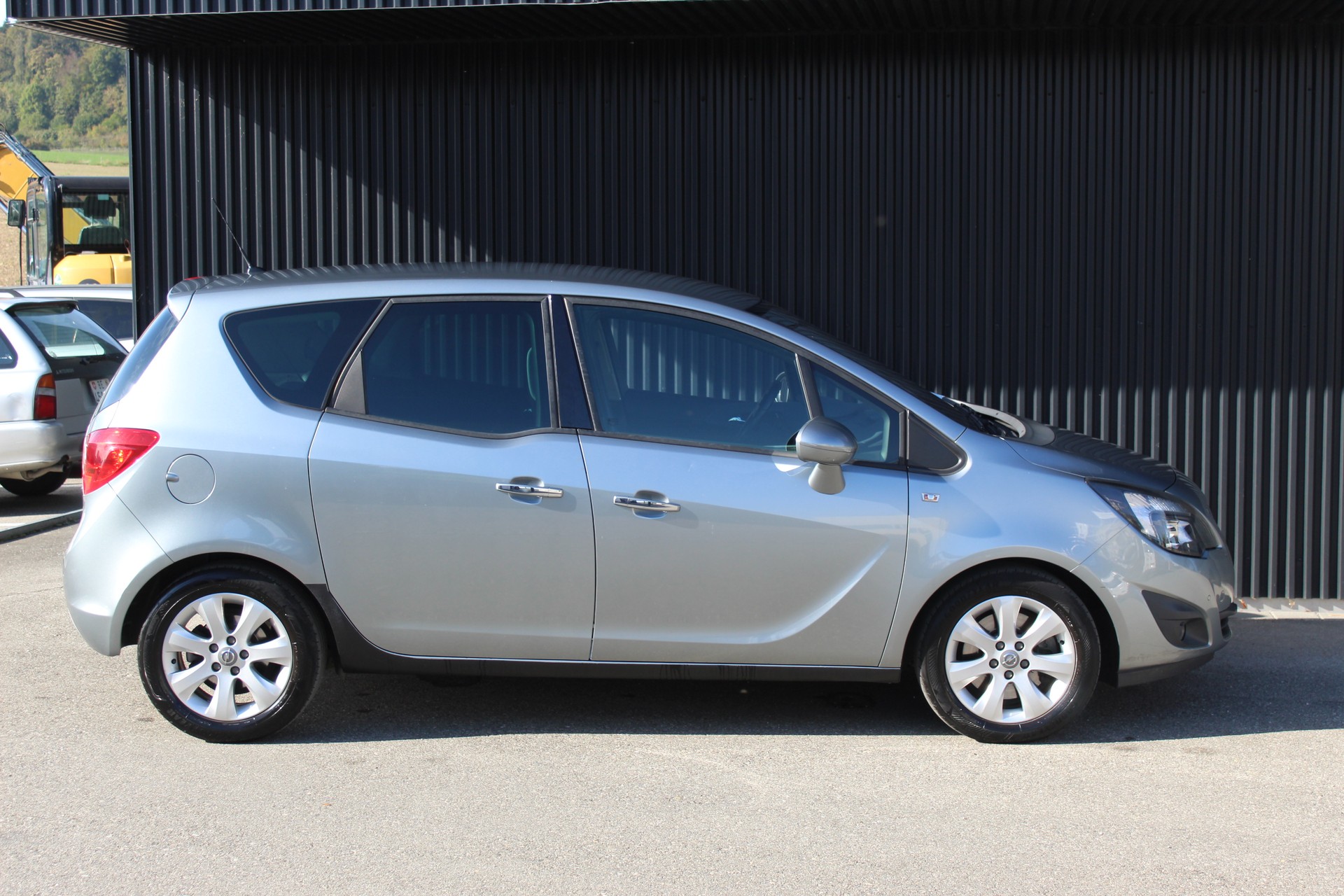 OPEL Meriva 1.4 Turbo Cosmo-image-1