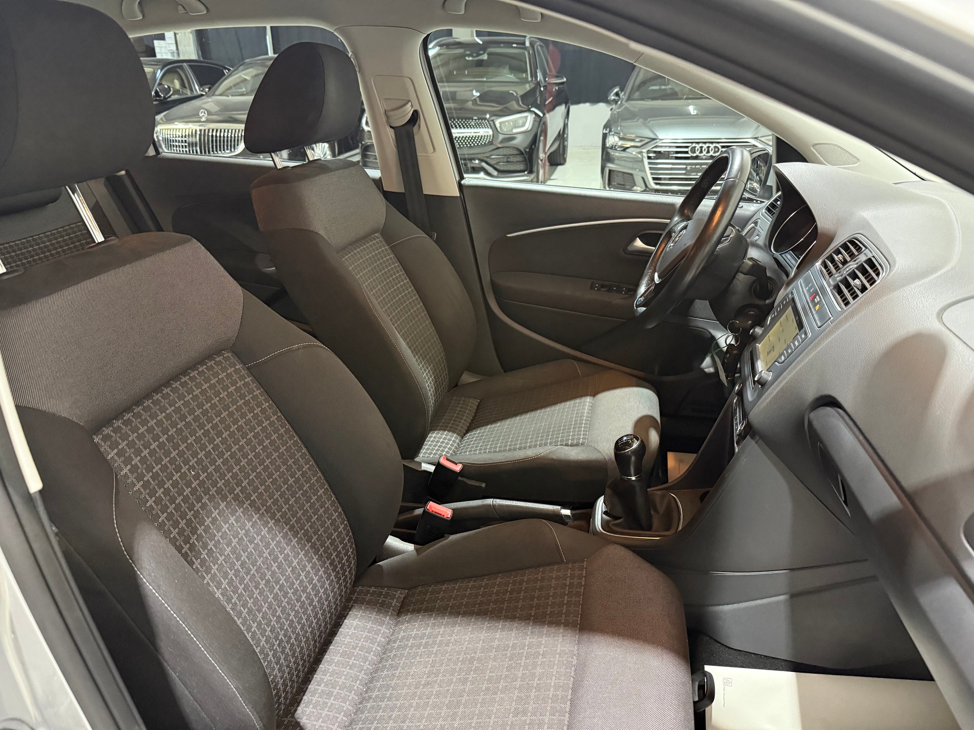 VW Polo 1.0 TSI BMT Highline 110PS-image-12