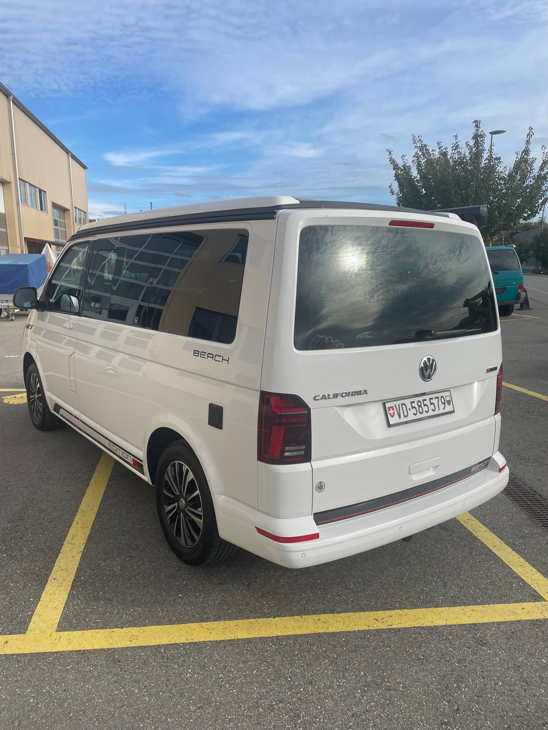 VW 2.0 TDI 204 Beach Edition Spirit DSG 4m-image-1
