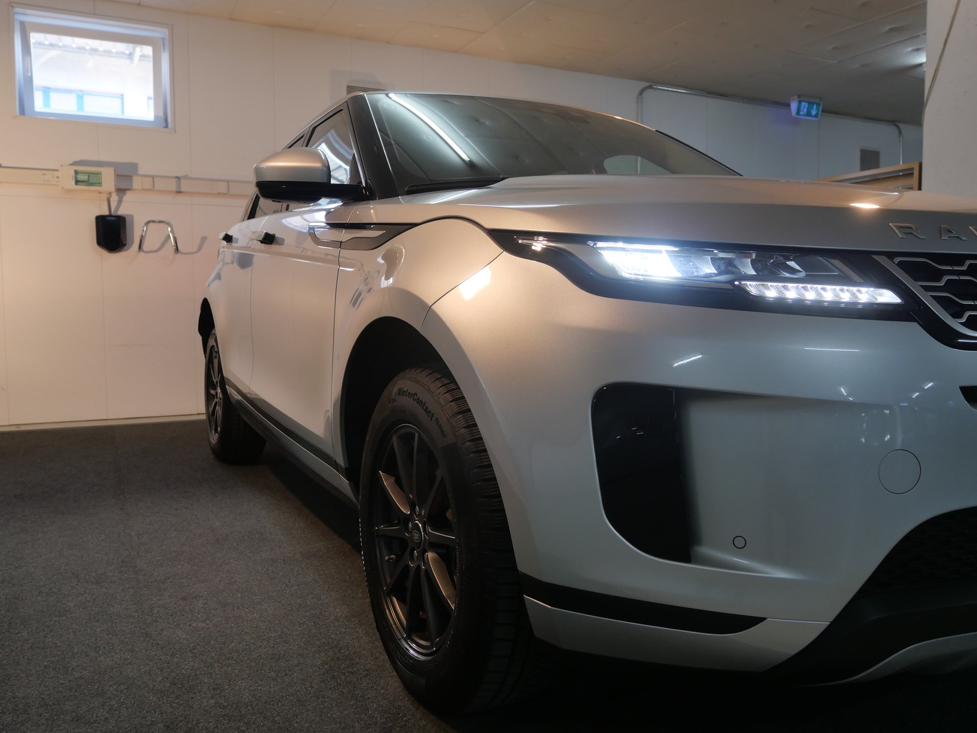 LAND ROVER Range Rover Evoque D 150 AT9-image-4