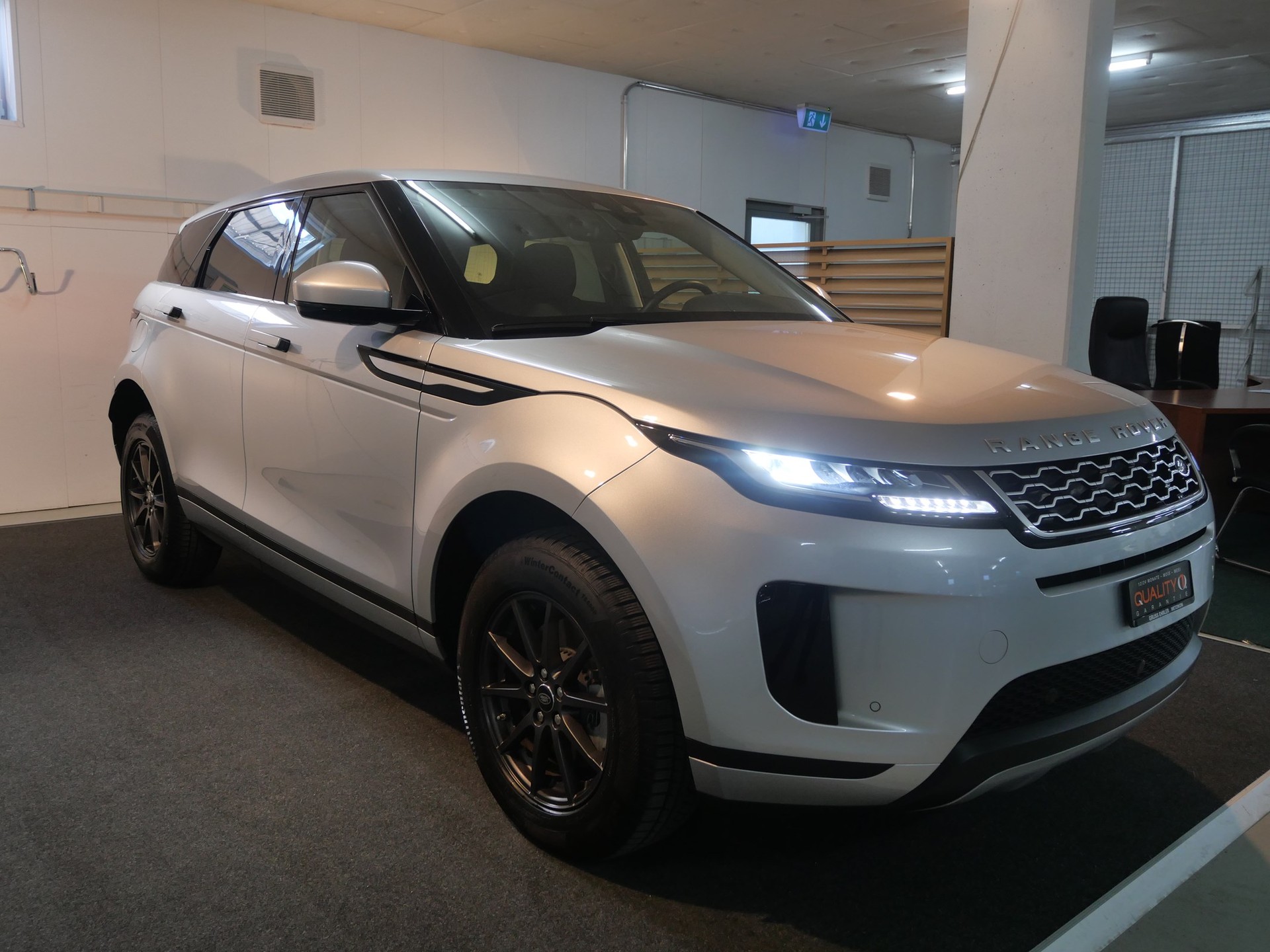 LAND ROVER Range Rover Evoque D 150 AT9-image-5