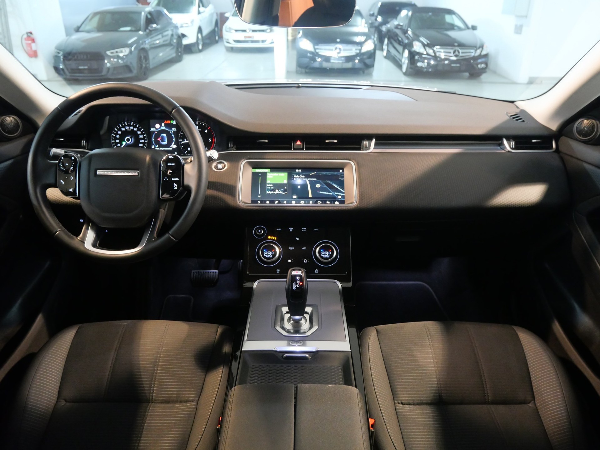 LAND ROVER Range Rover Evoque D 150 AT9-image-16