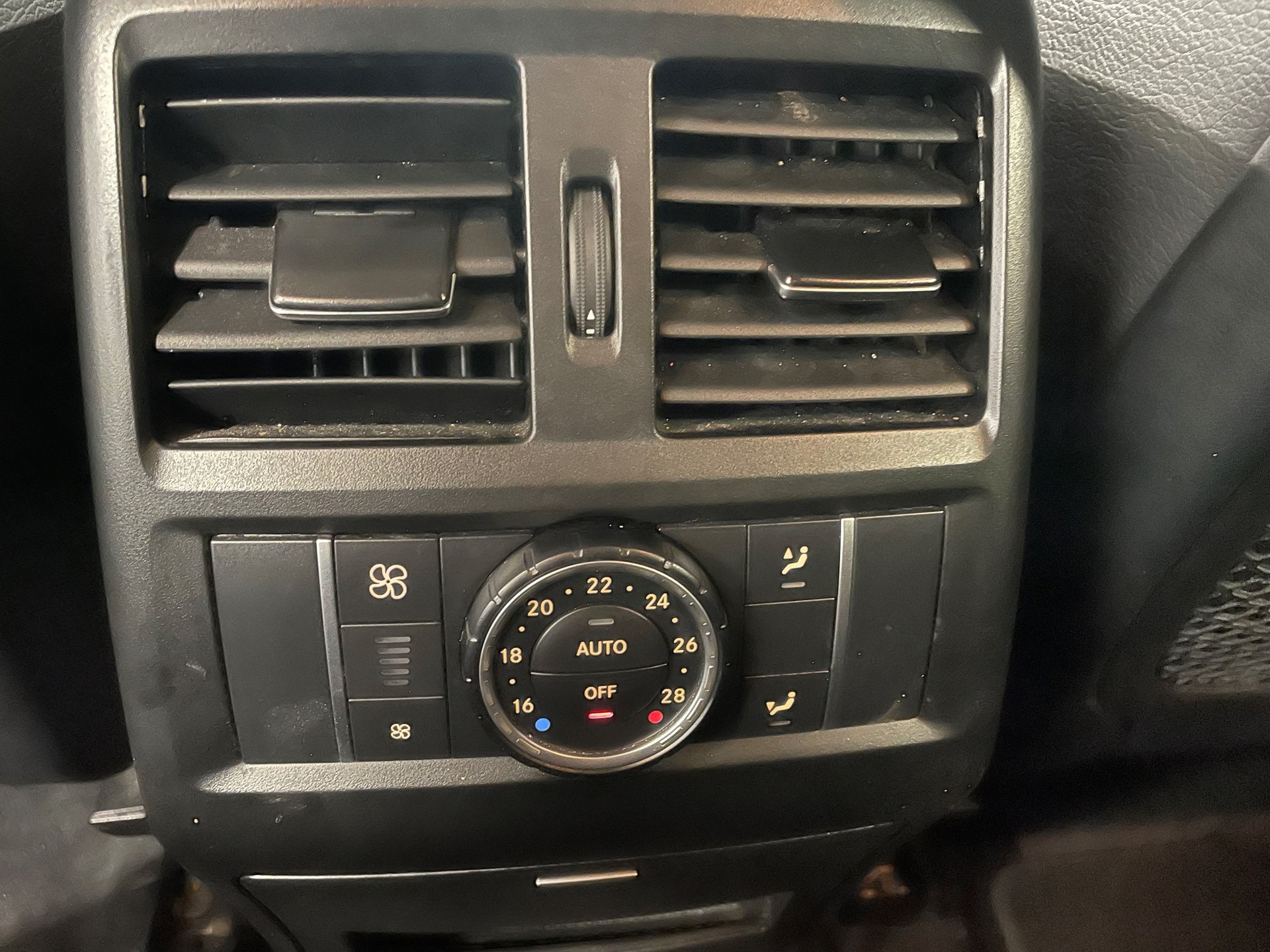 MERCEDES-BENZ ML 350 BlueTEC 4Matic 7G-Tronic-image-6
