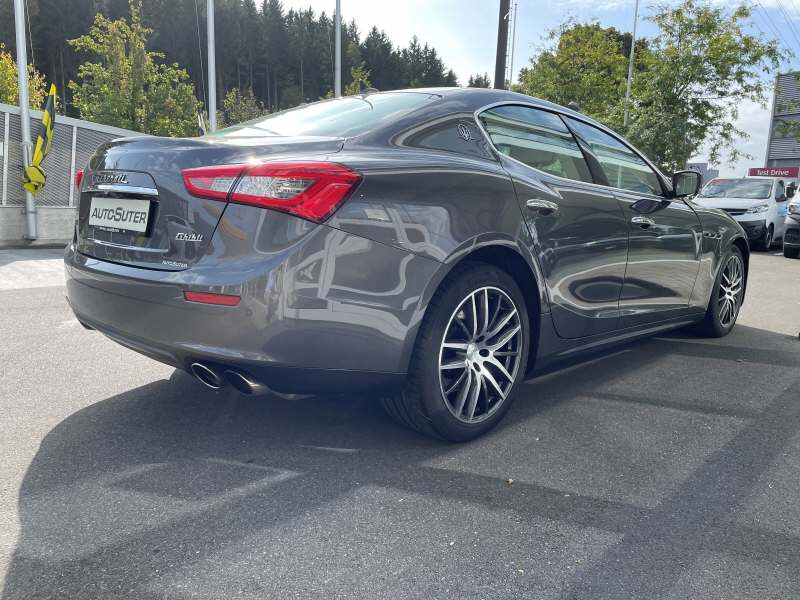 MASERATI Ghibli 3.0 V6 S Q4-image-2