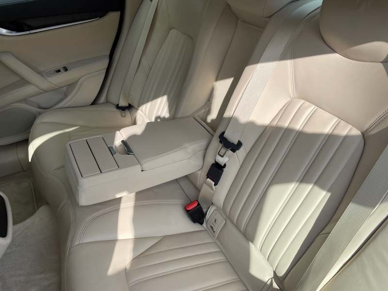 MASERATI Ghibli 3.0 V6 S Q4-image-9