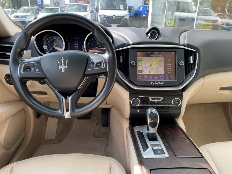 MASERATI Ghibli 3.0 V6 S Q4-image-8