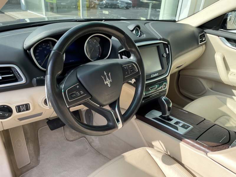 MASERATI Ghibli 3.0 V6 S Q4-image-5