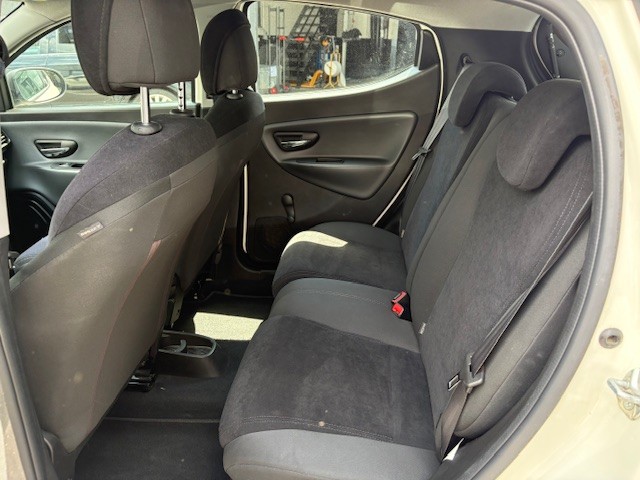 LANCIA Ypsilon 0.9 TwinAir Gold S/S-image-12