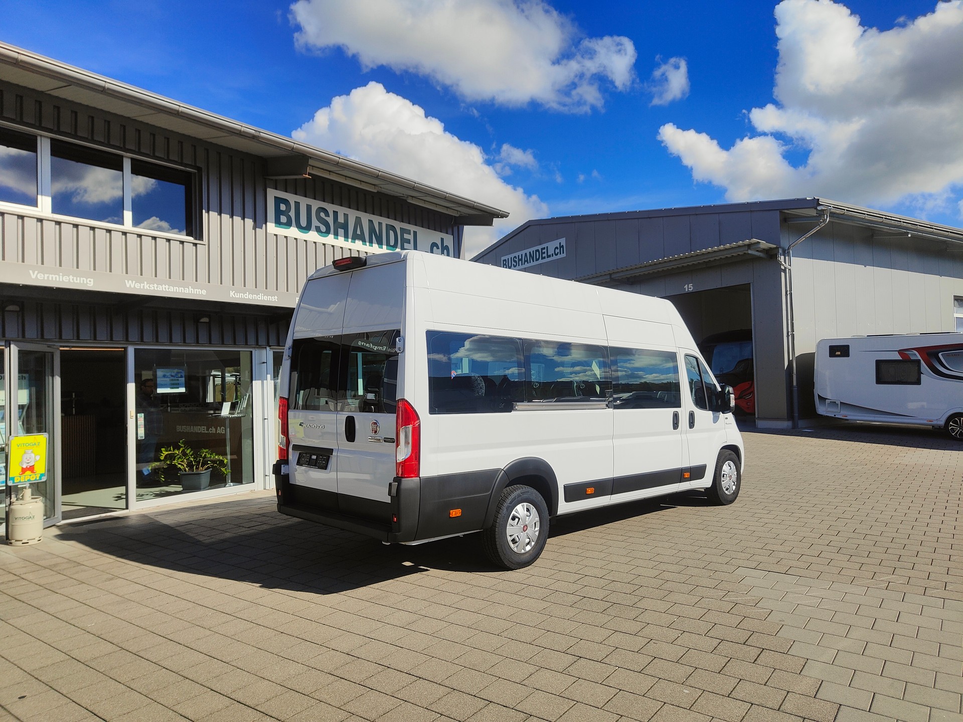 FIAT (D03) eDucato Kleinbus, grosse Batterie-image-1