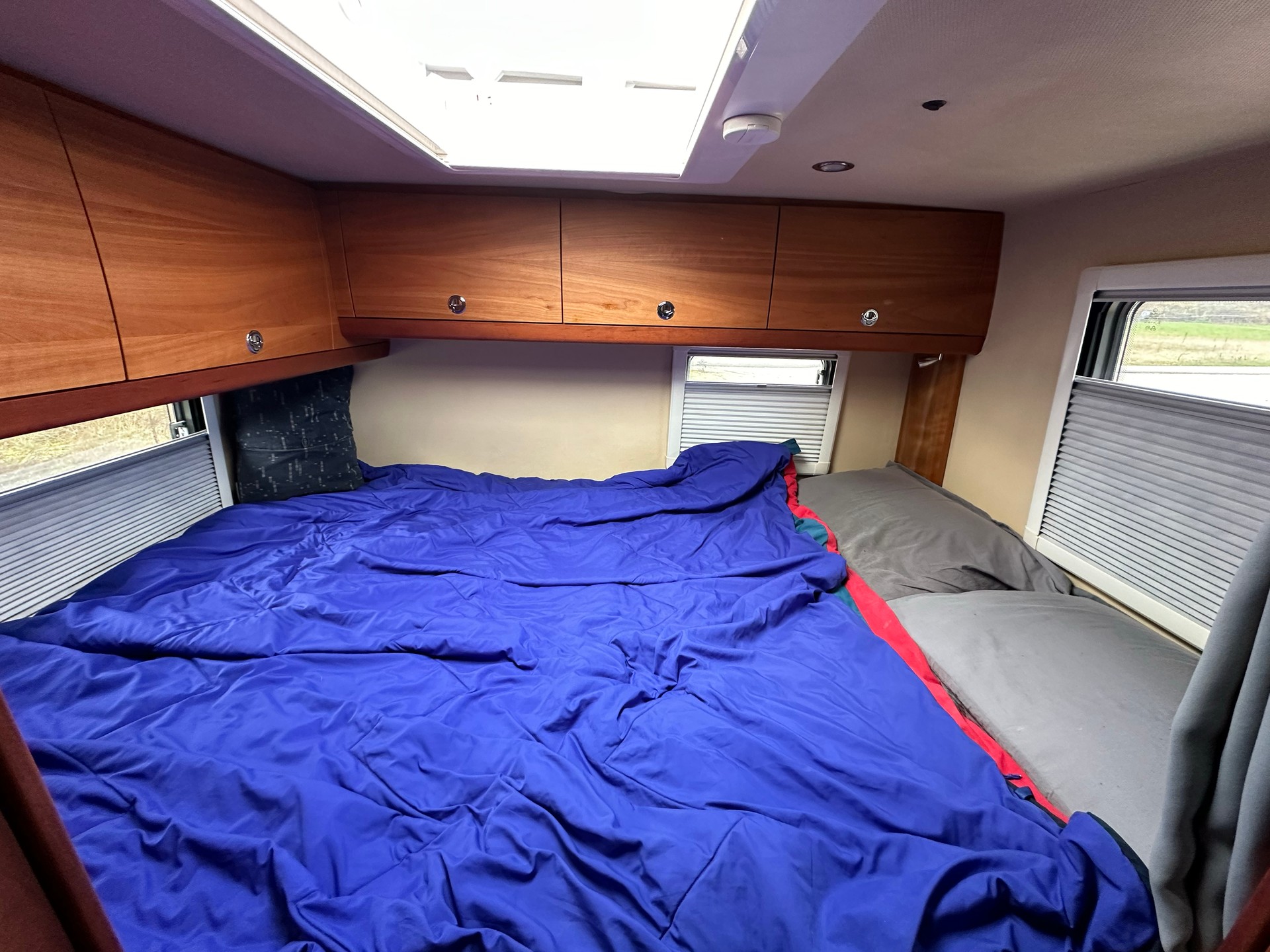 MERCEDES-BENZ Sprinter-image-12