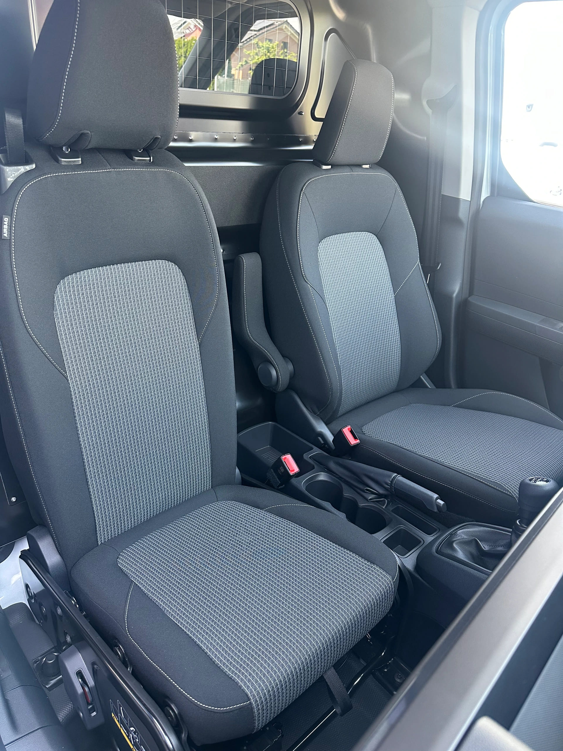 FORD Transit Courier van 1.5 EcoBlu Trend/100CV/Man.-image-13