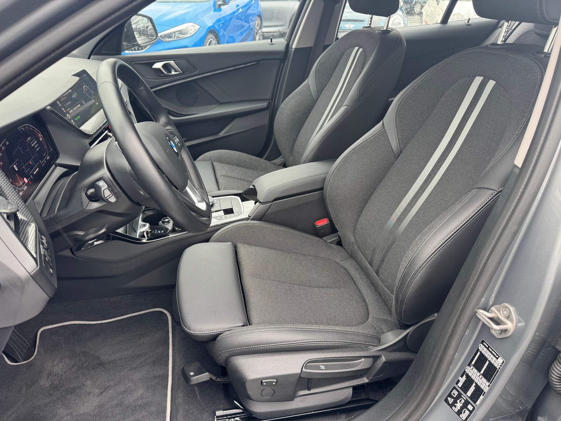 BMW 120d xDrive Steptronic-image-8