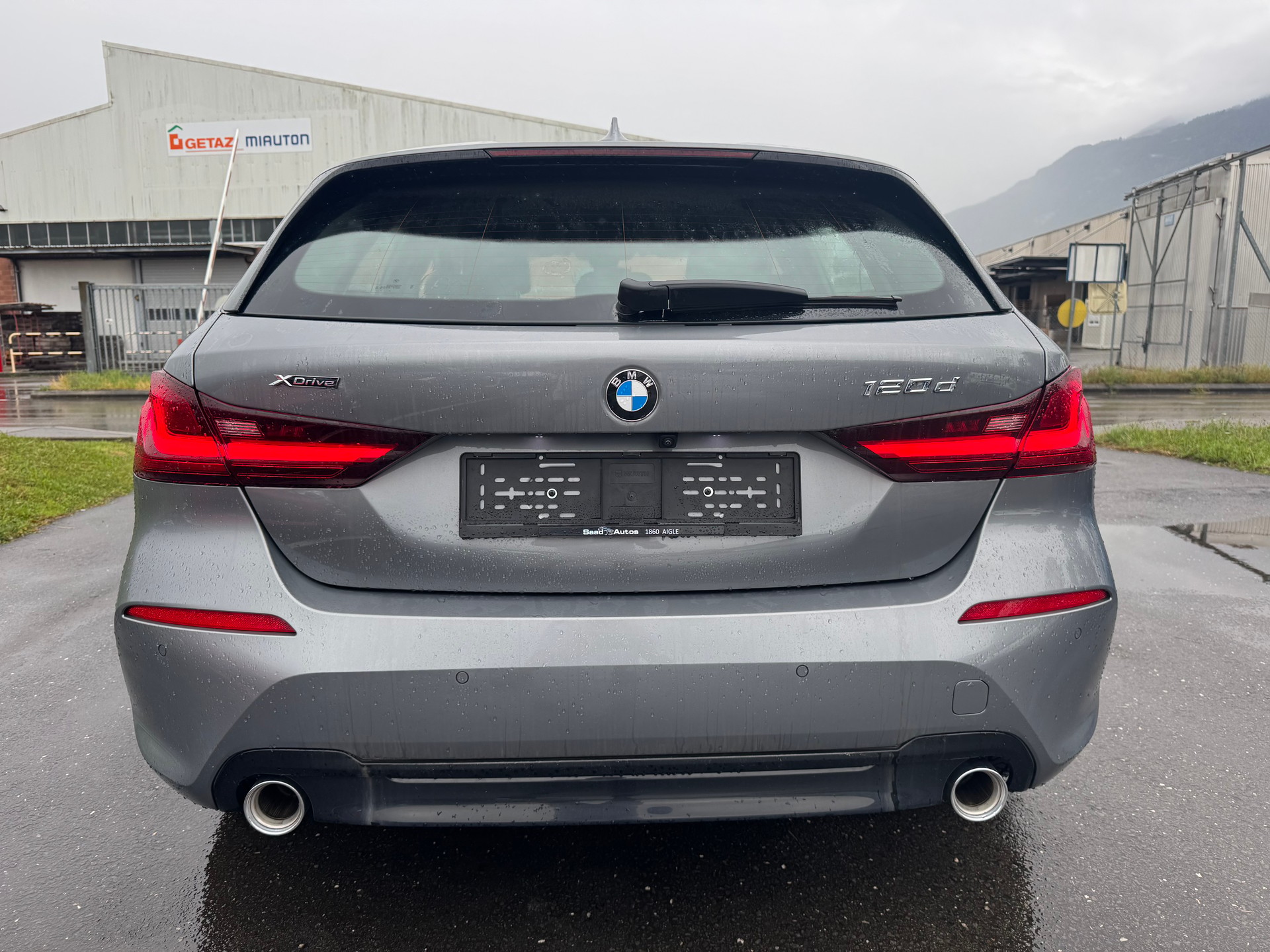 BMW 120d xDrive Steptronic-image-4