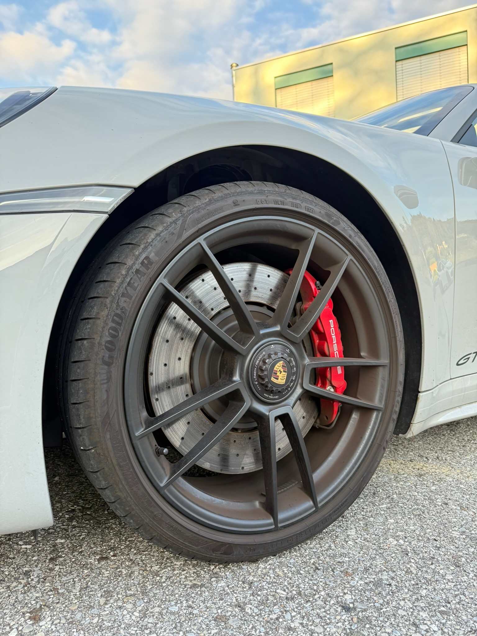 PORSCHE 911 Carrera 4 GTS Cabriolet PDK-image-10