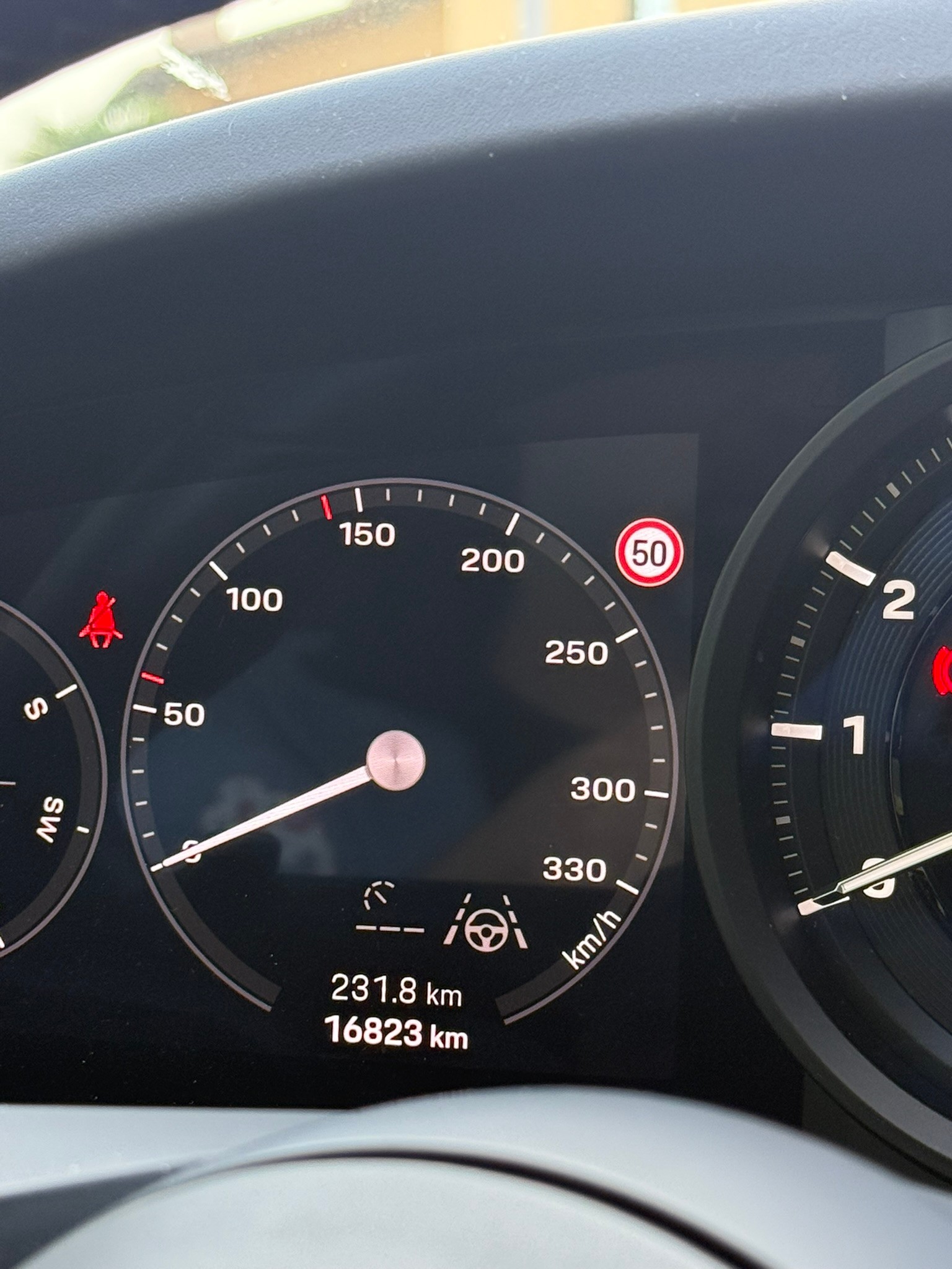 PORSCHE 911 Carrera 4 GTS Cabriolet PDK-image-8