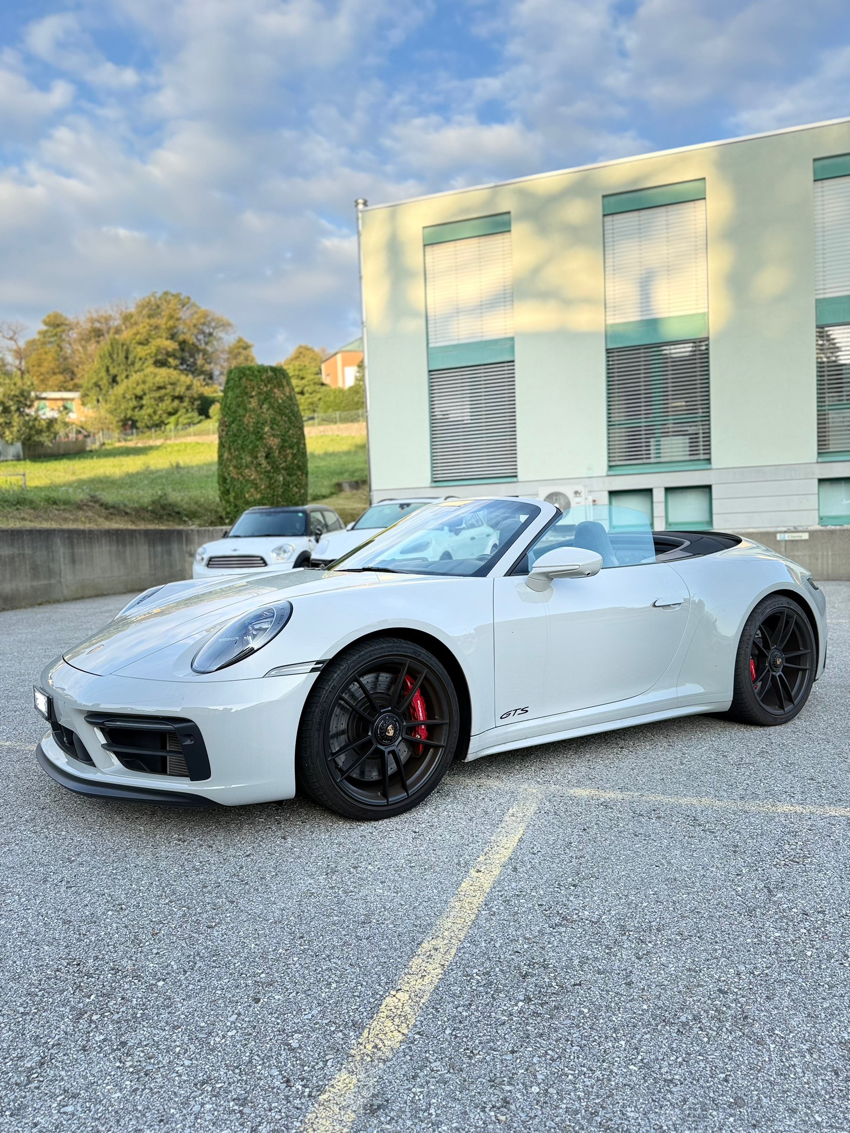 PORSCHE 911 Carrera 4 GTS Cabriolet PDK-image-4