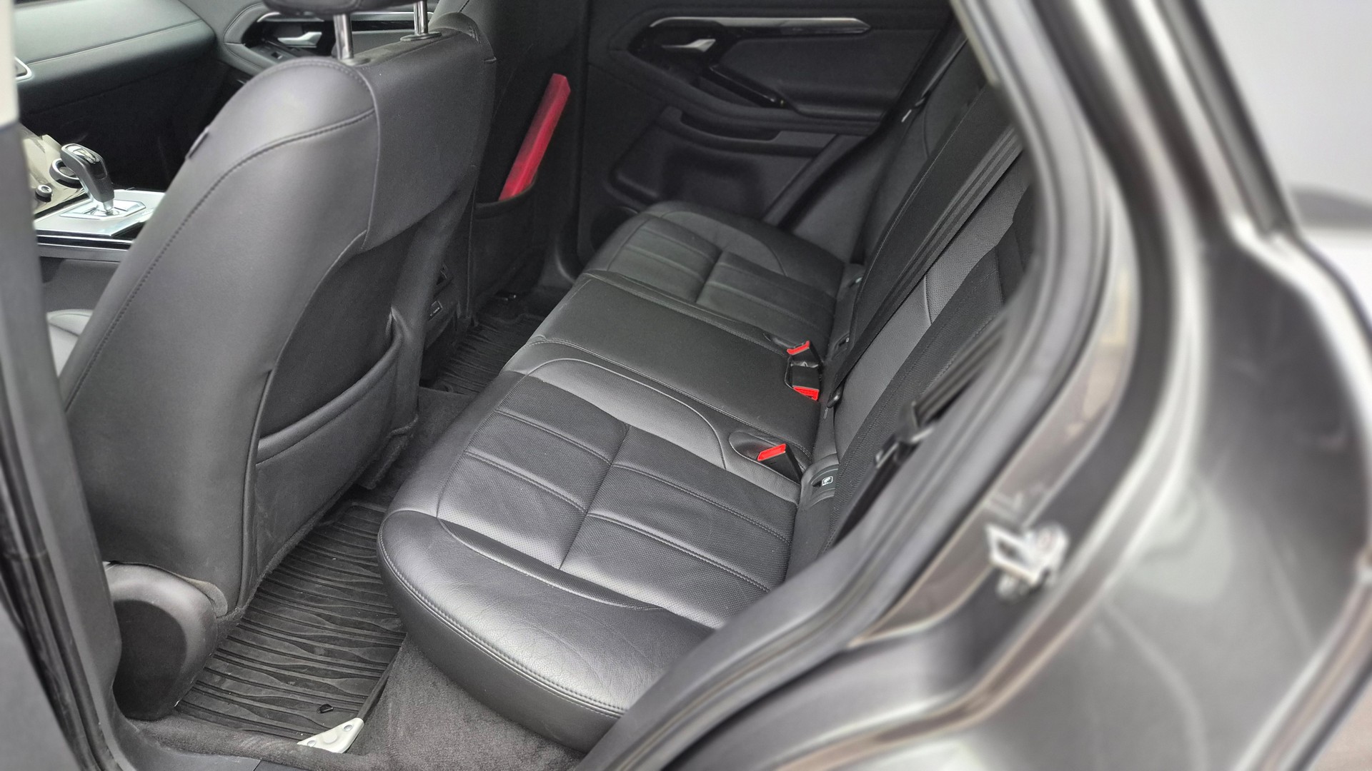 LAND ROVER Range Rover Evoque R-Dynamic P 250 HSE AT9-image-11