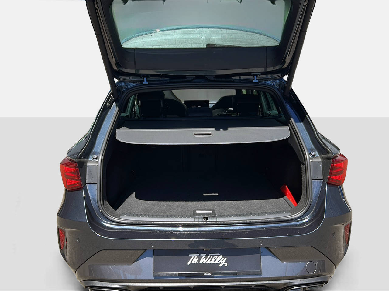 CUPRA Leon ST 1.5 eTSI DSG-image-13