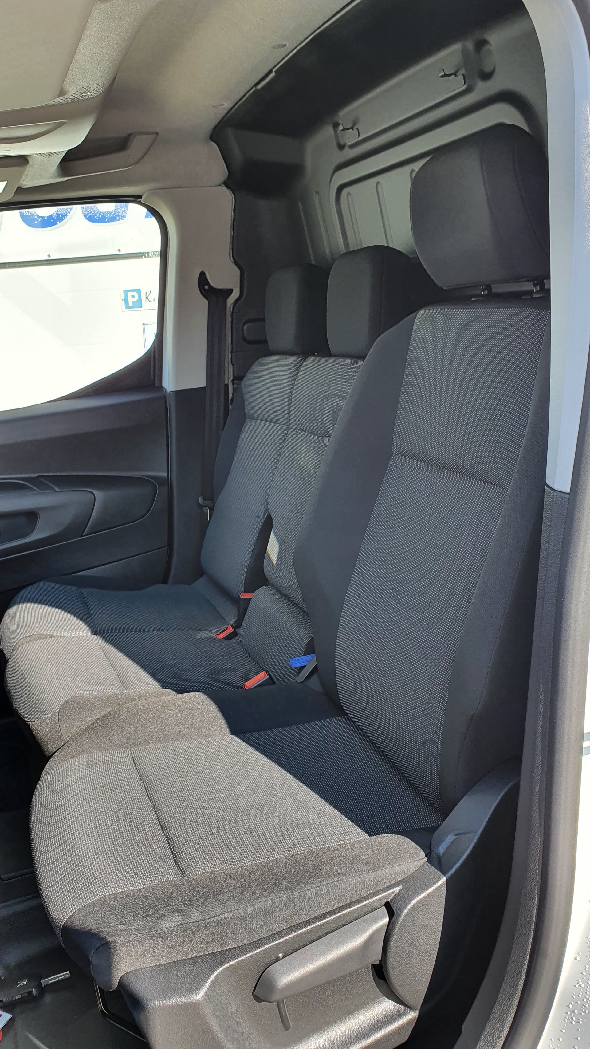 PEUGEOT Partner 1.5 Blue HDi Long Premium 1000kg-image-9
