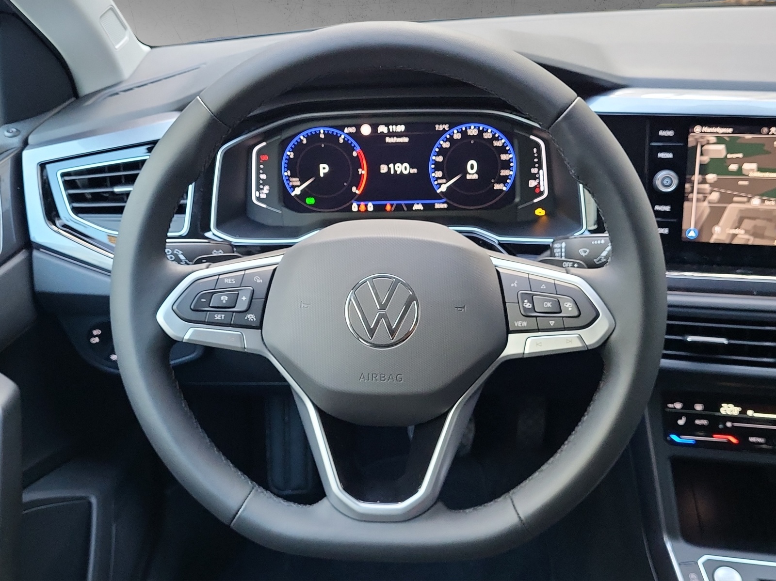 VW Polo Style 1.0TSI 115PS DSG-image-11