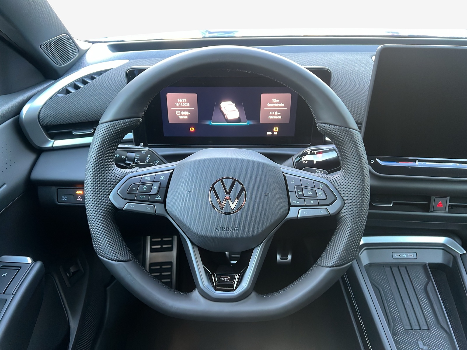 VW T-Roc 1.5 eTSI mHEV R-Line DSG-image-9