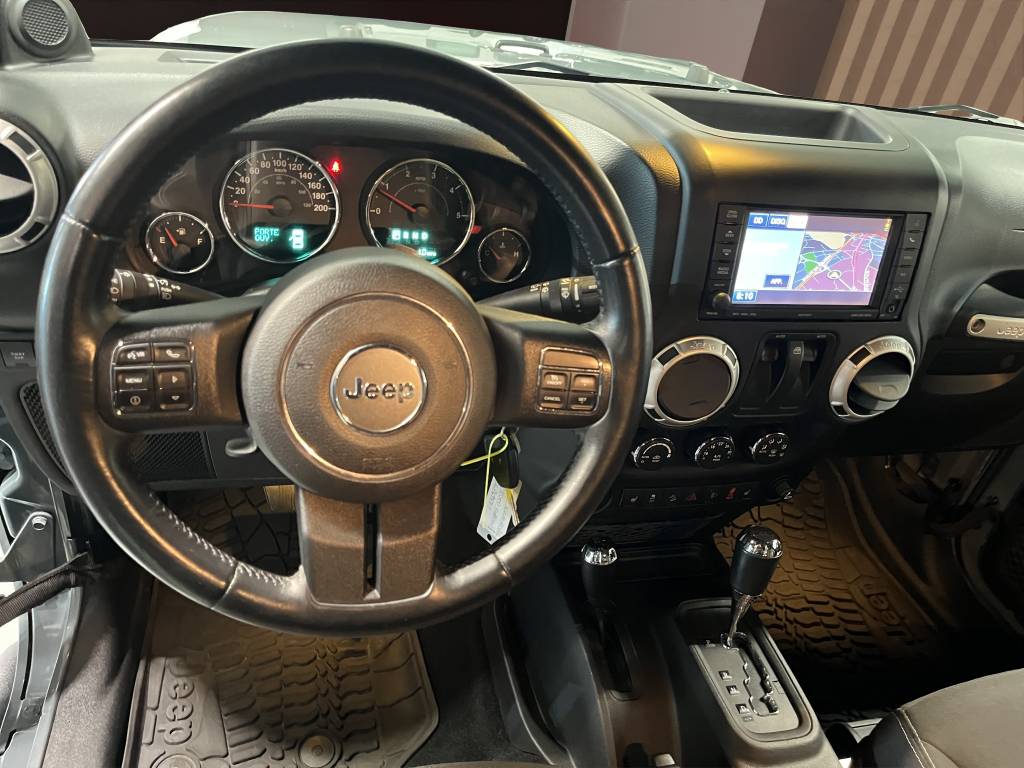 JEEP Wrangler 2.8 CRD Rubicon Recon Automatic hardtop-image-4