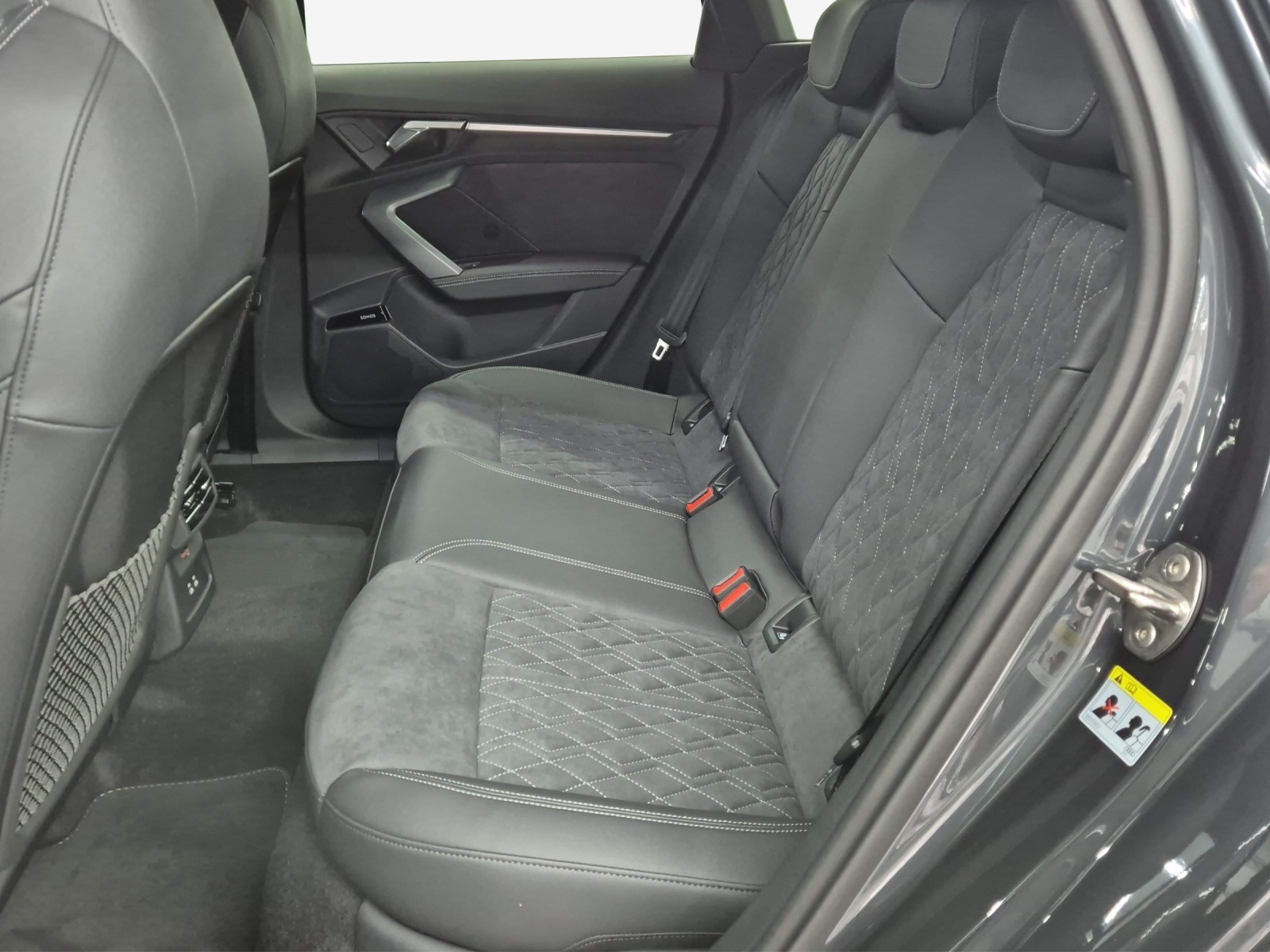 AUDI A3 Sportback TFSI e 150 kW Attraction S-tronic-image-11