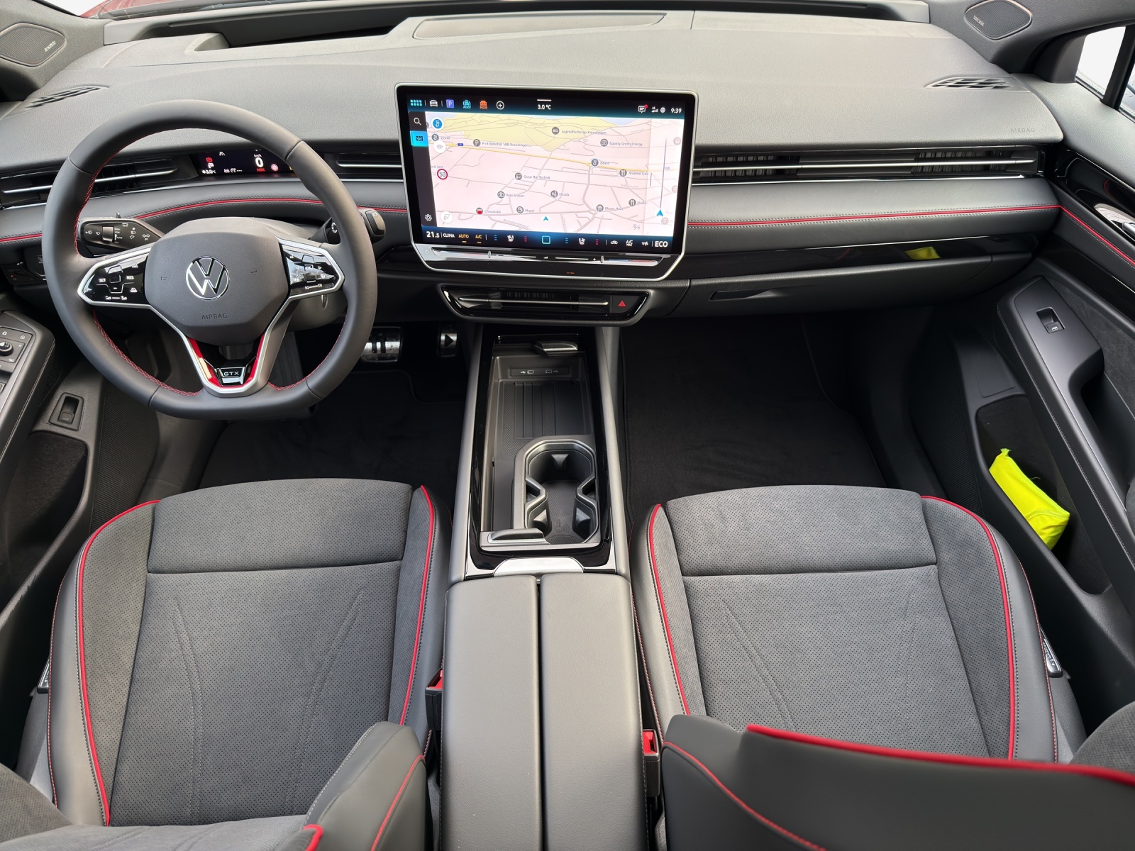 VW ID.7 Tourer GTX 86 kWh GTX 4 Motion-image-8