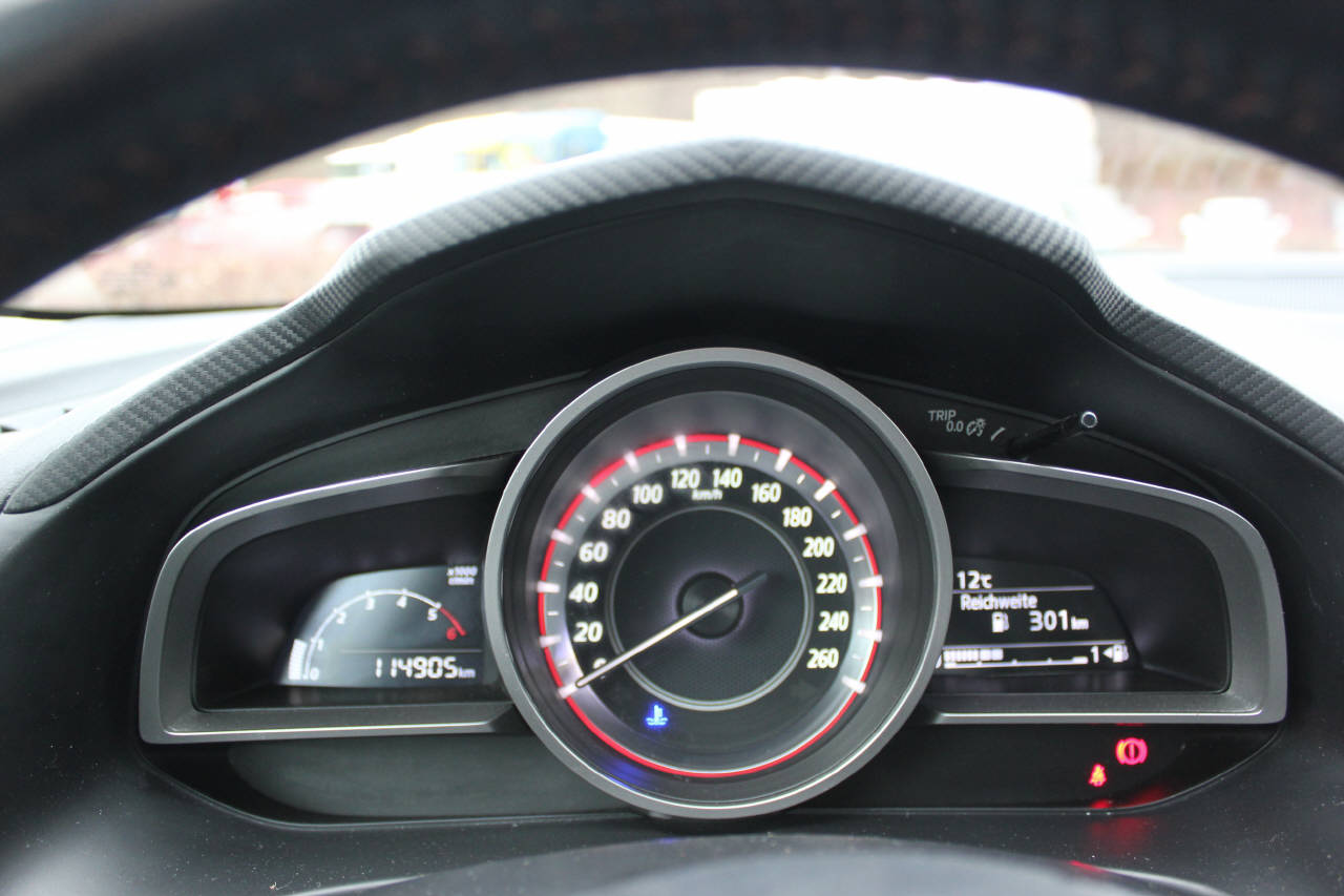 MAZDA 3 1.5 D Ambition-image-11