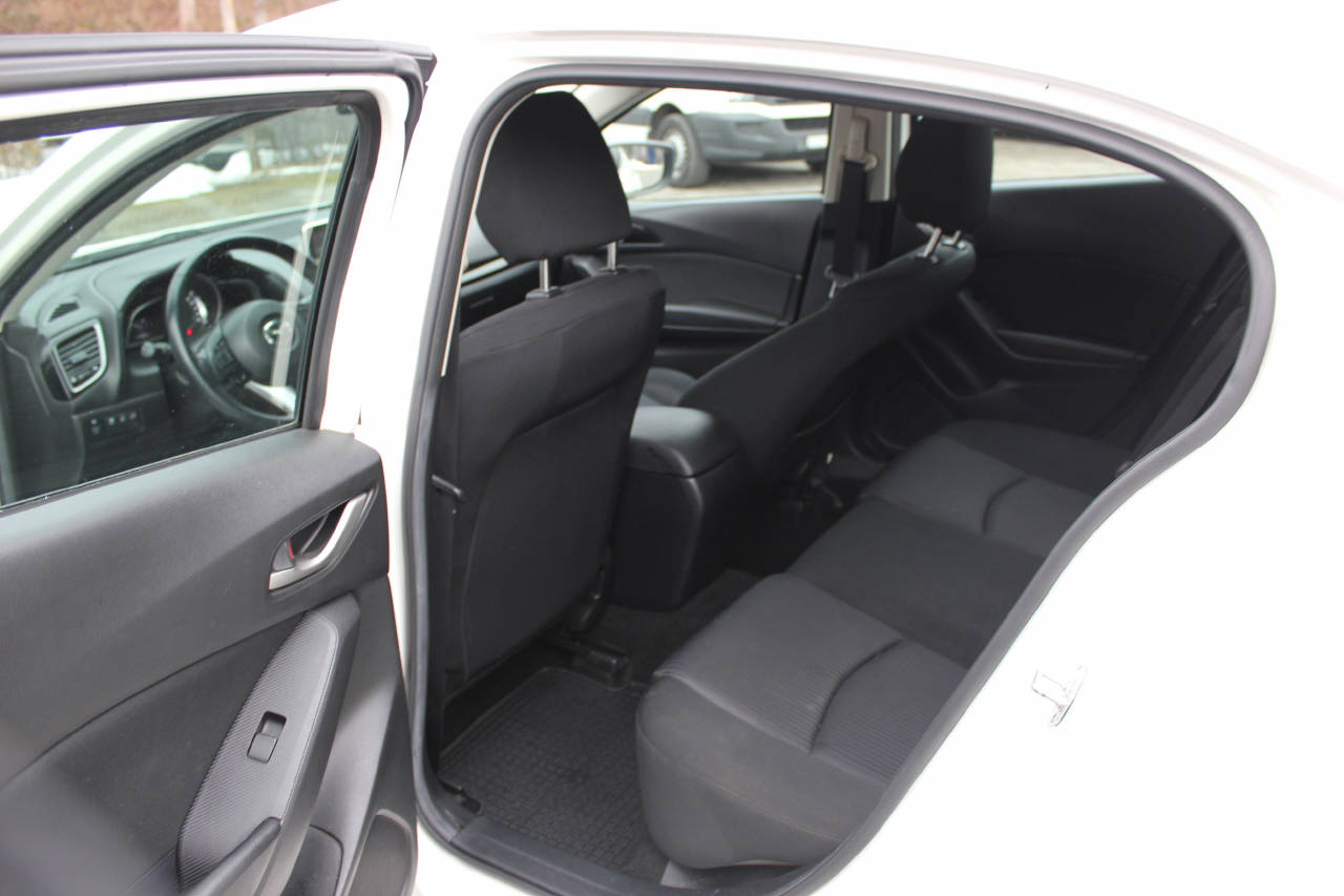 MAZDA 3 1.5 D Ambition-image-6