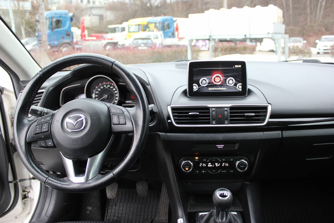 MAZDA 3 1.5 D Ambition-image-7