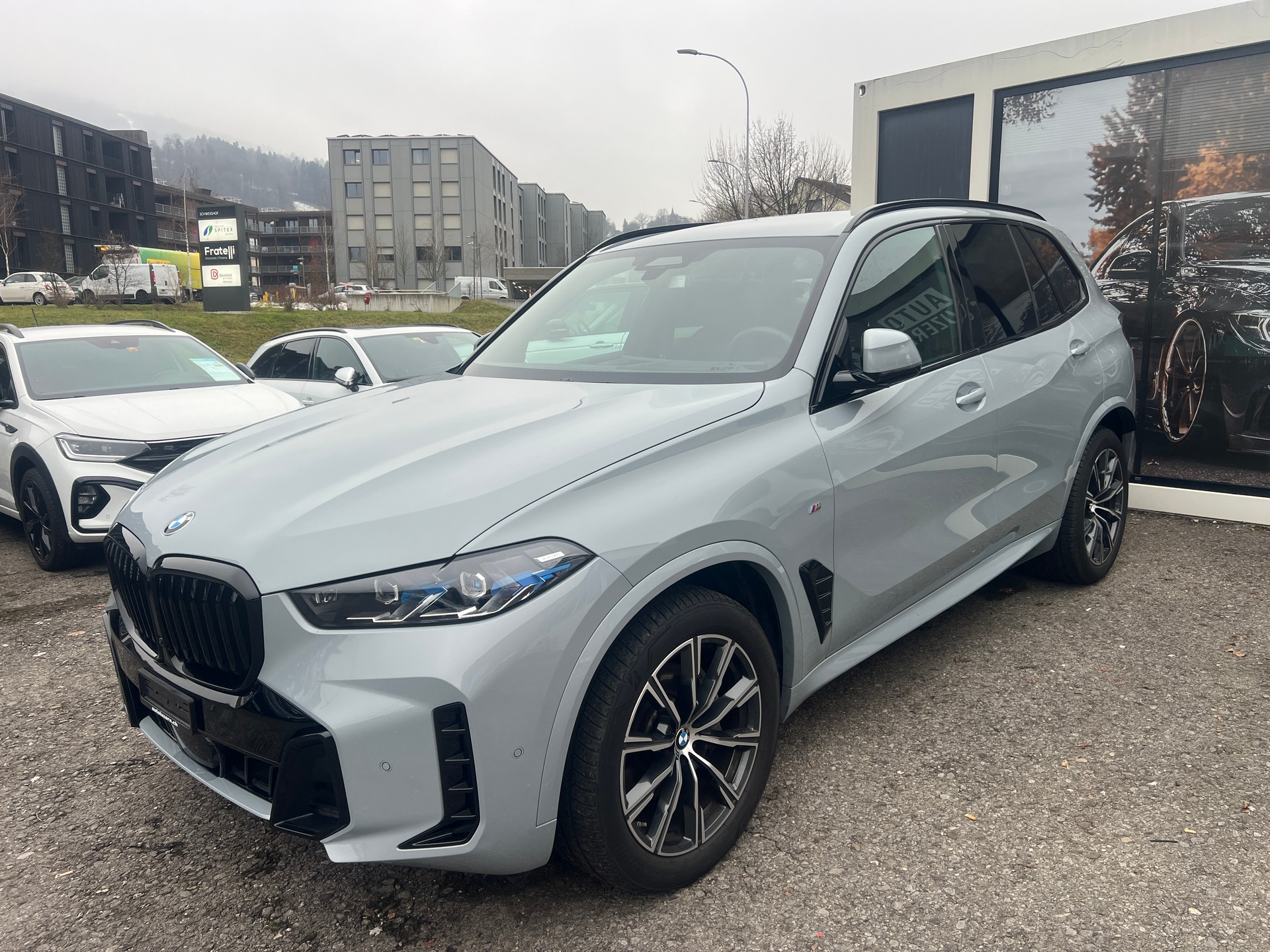 BMW X5 xDrive 48V 30d M Sport Steptronic-image-0