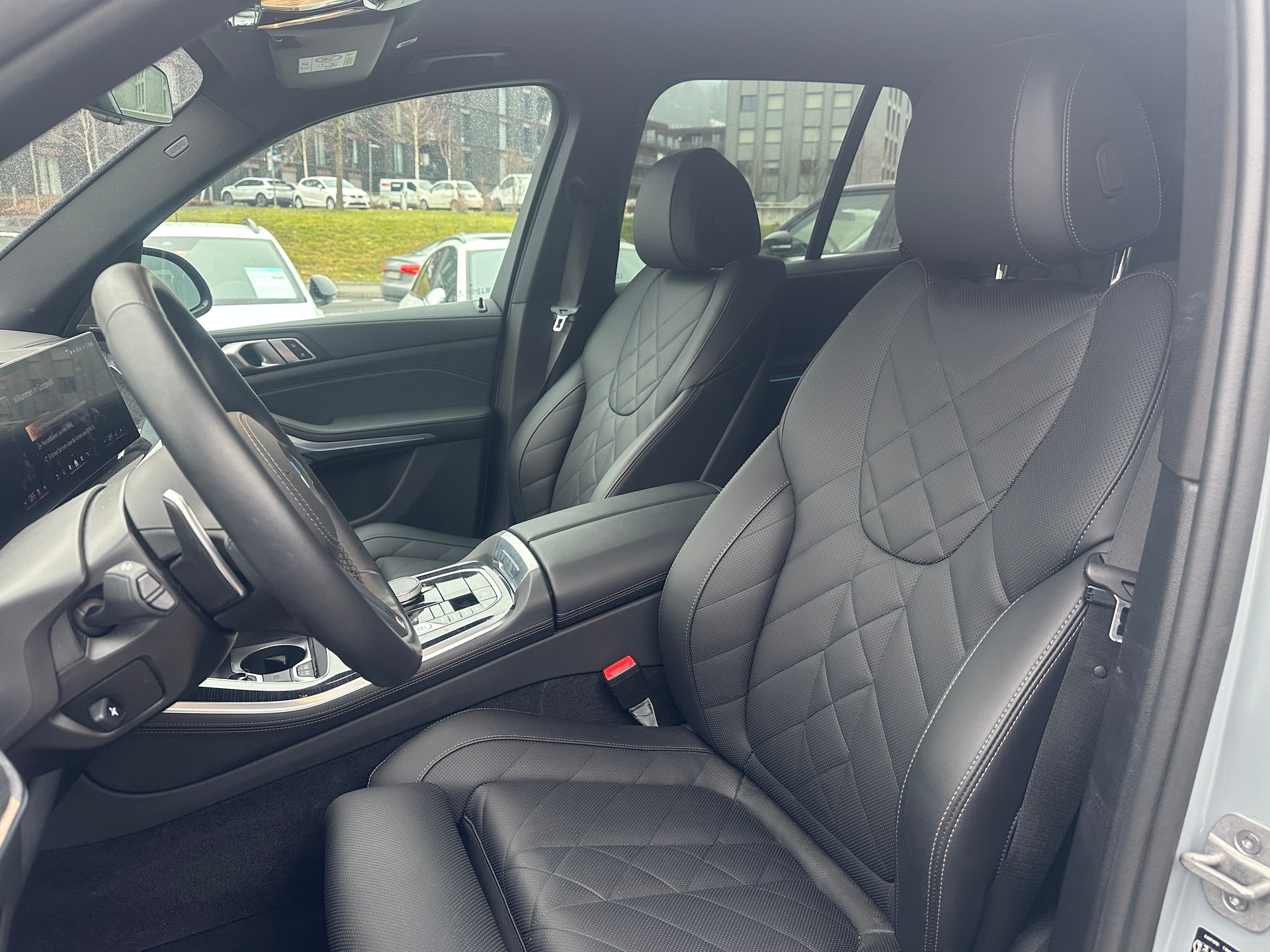 BMW X5 xDrive 48V 30d M Sport Steptronic-image-15