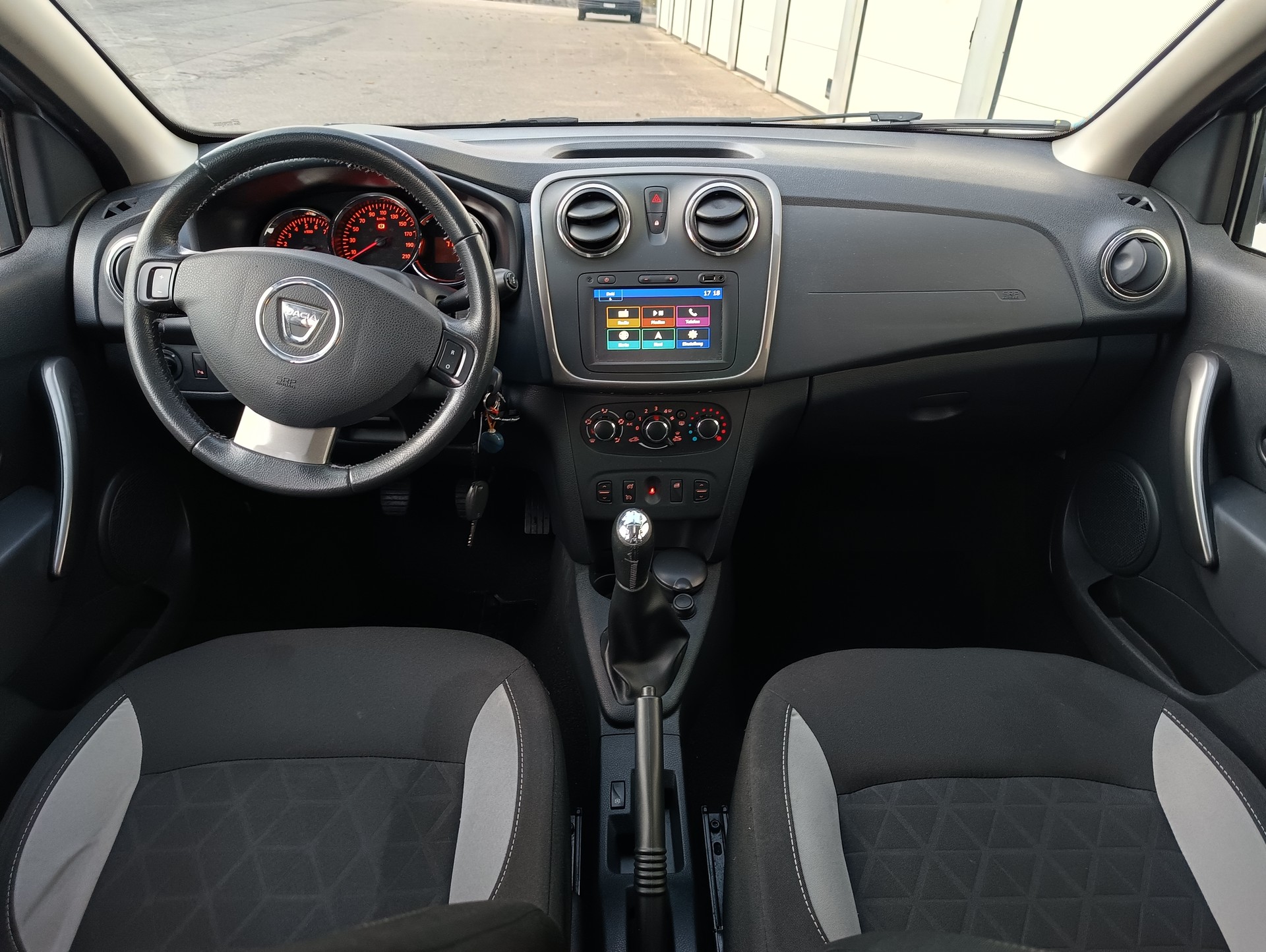 DACIA Sandero Tce 90 Stepway Lauréate-image-9