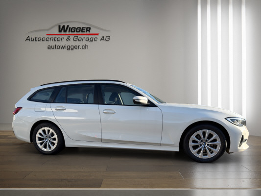 BMW 320d xDrive 48V Touring-image-5