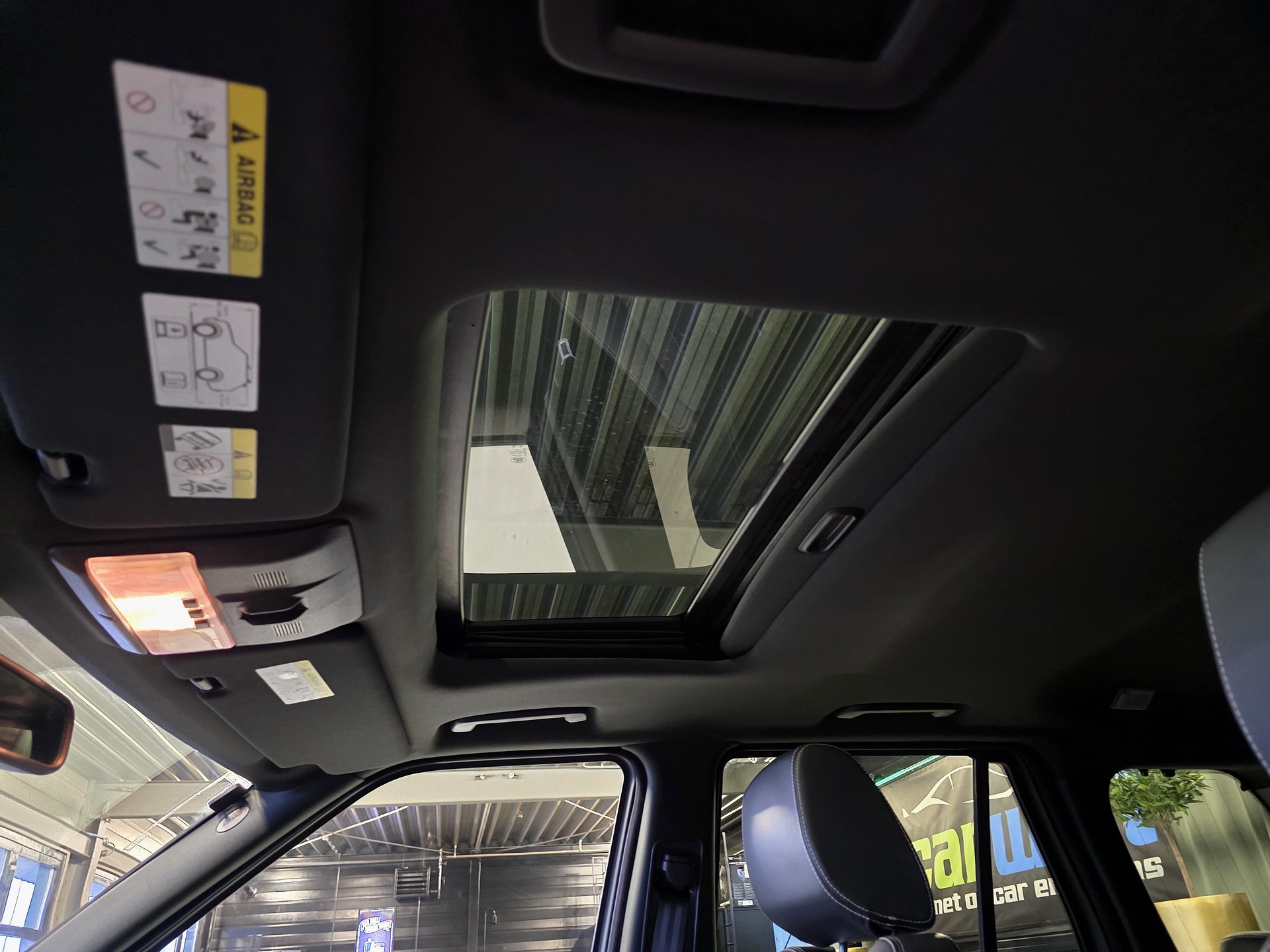 LAND ROVER Range Rover Sport 3.0 TDV6 HSE Automatic-image-13